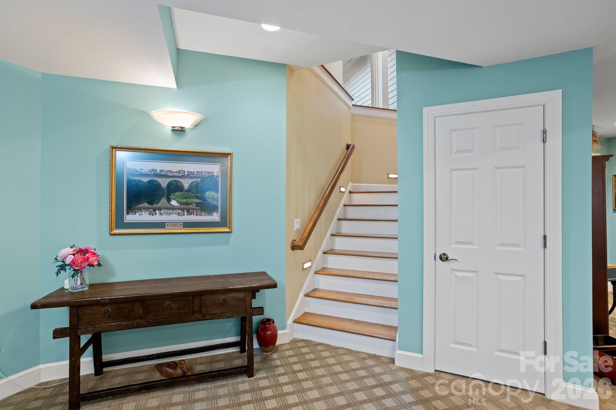 175 Overlook Drive — Flat Rock