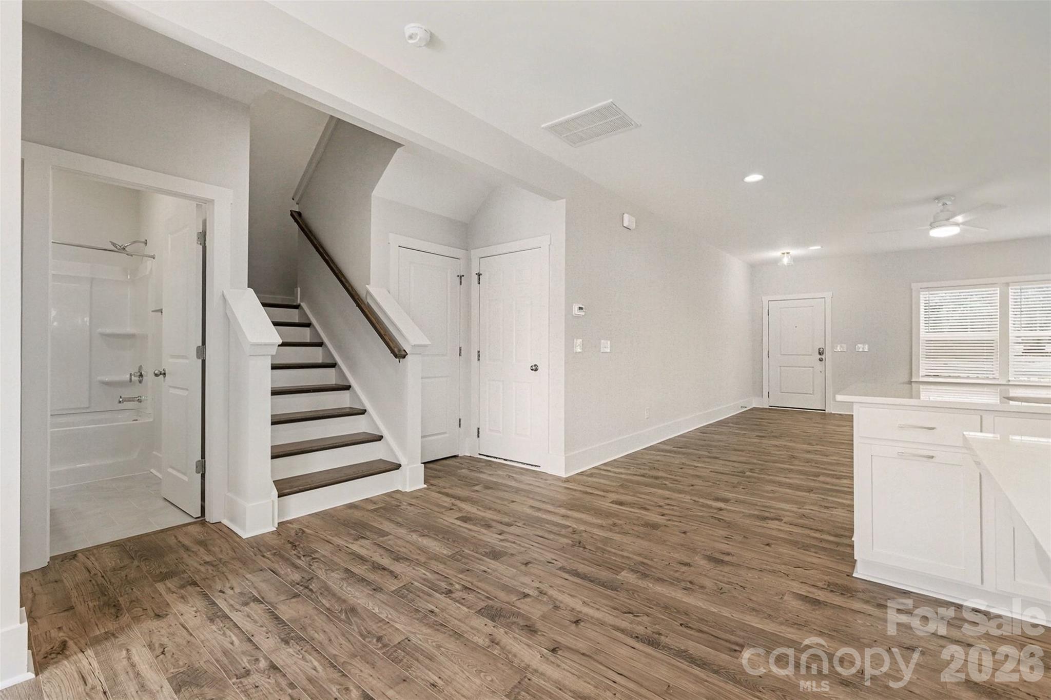 4768 Americana Avenue — Charlotte