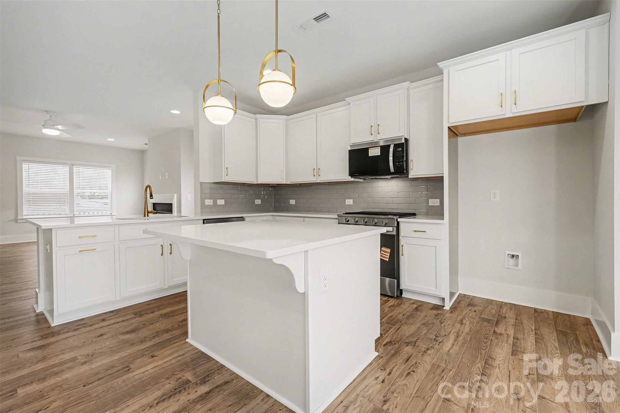 4768 Americana Avenue — Charlotte