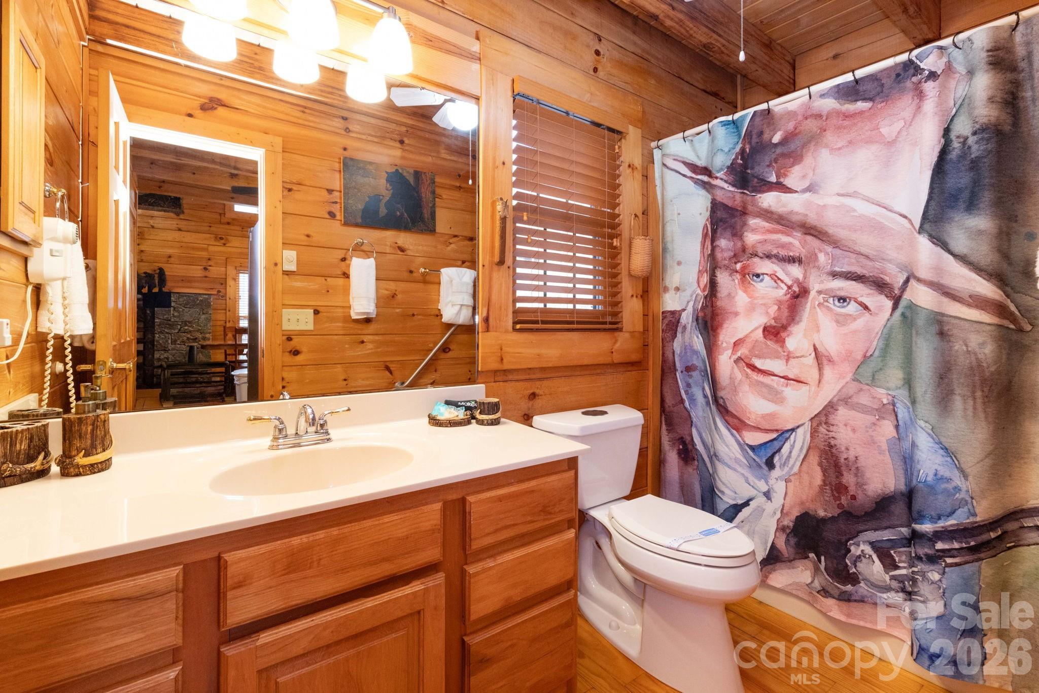 71 Honeymoon Lane — Maggie Valley