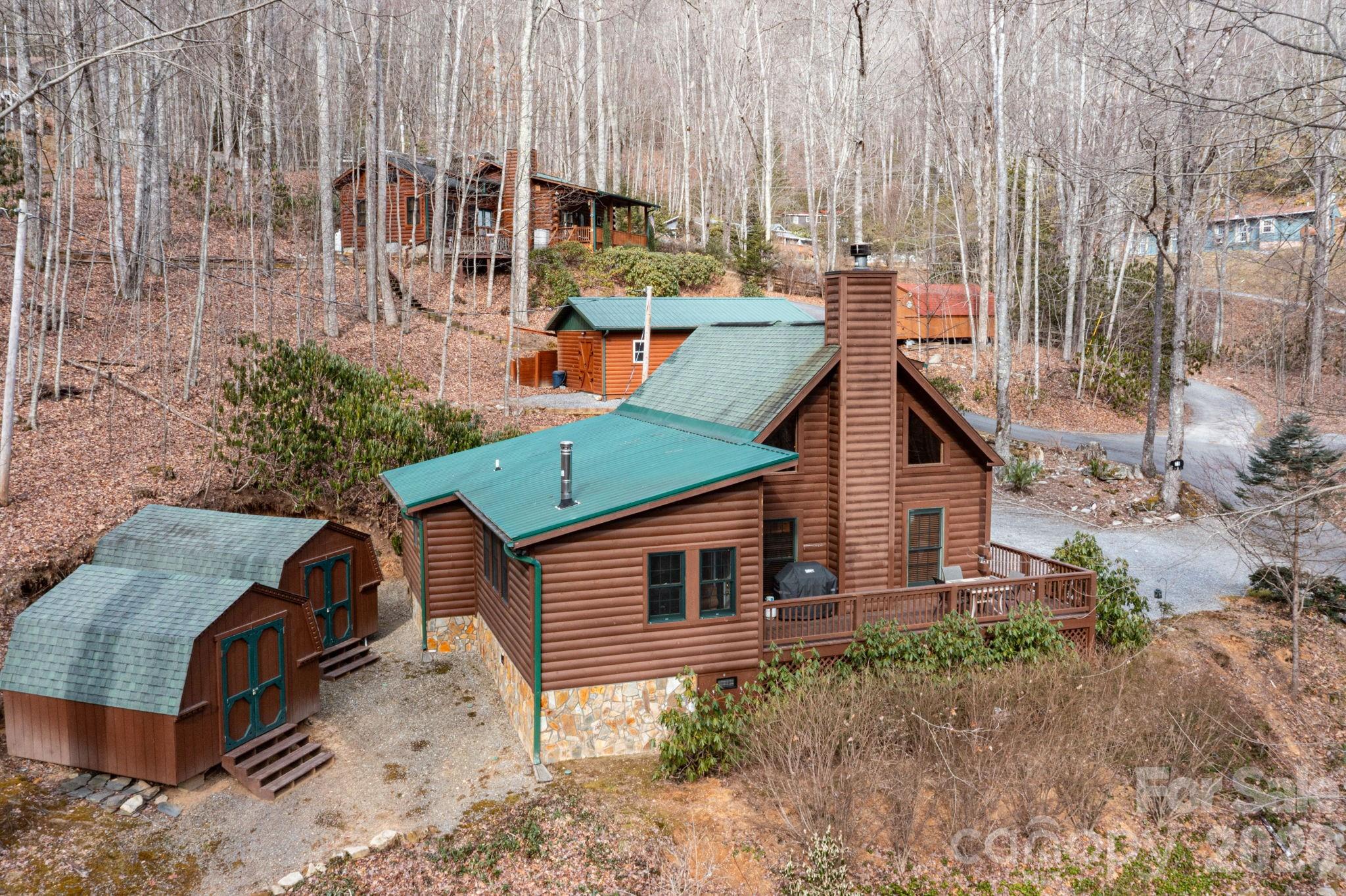 71 Honeymoon Lane — Maggie Valley