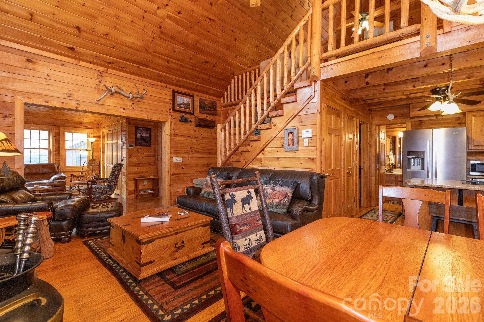 71 Honeymoon Lane — Maggie Valley