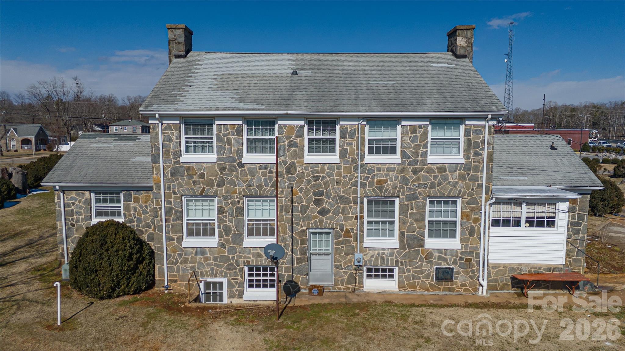 615 Carbon City Road — Morganton