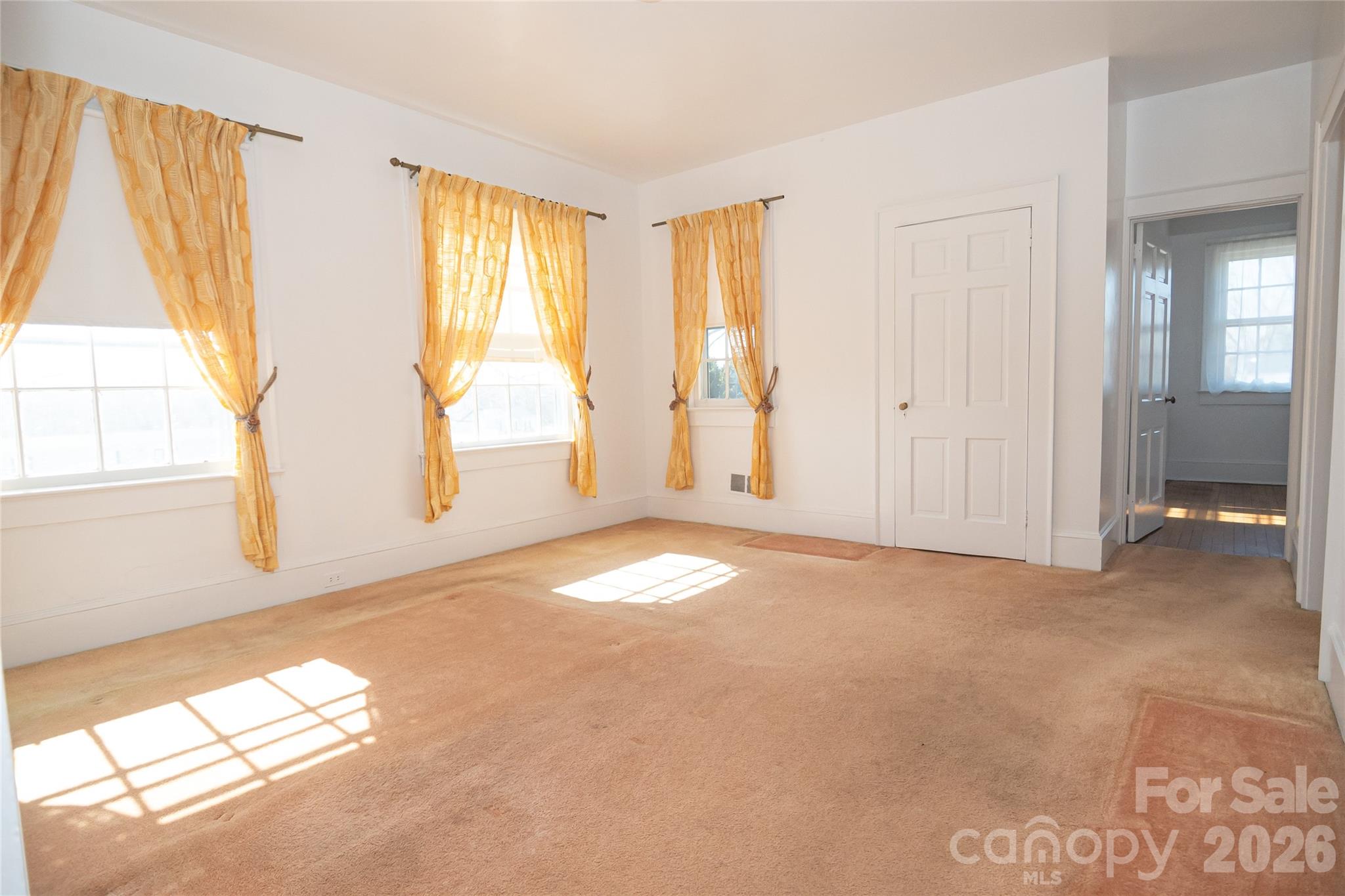 615 Carbon City Road — Morganton