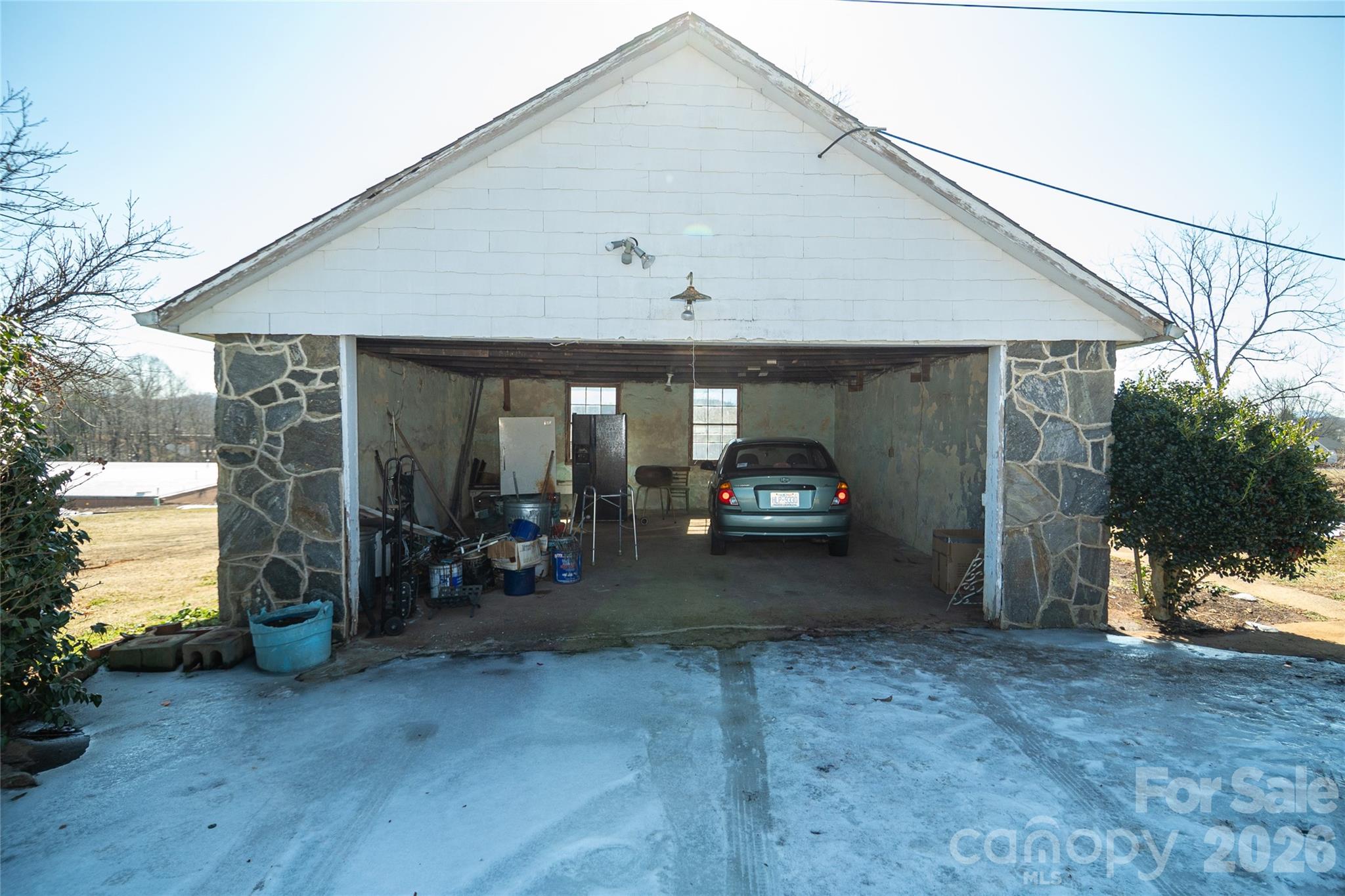 615 Carbon City Road — Morganton