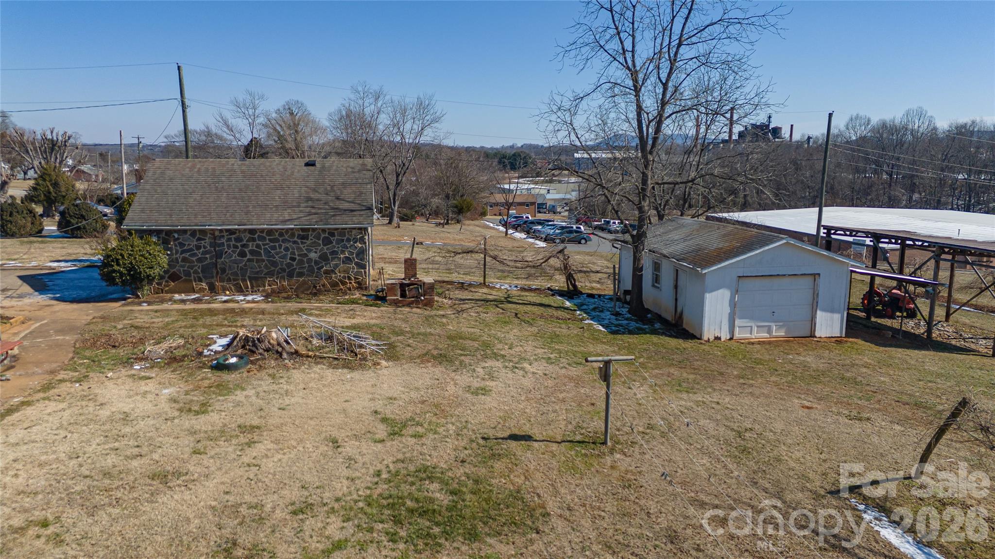615 Carbon City Road — Morganton