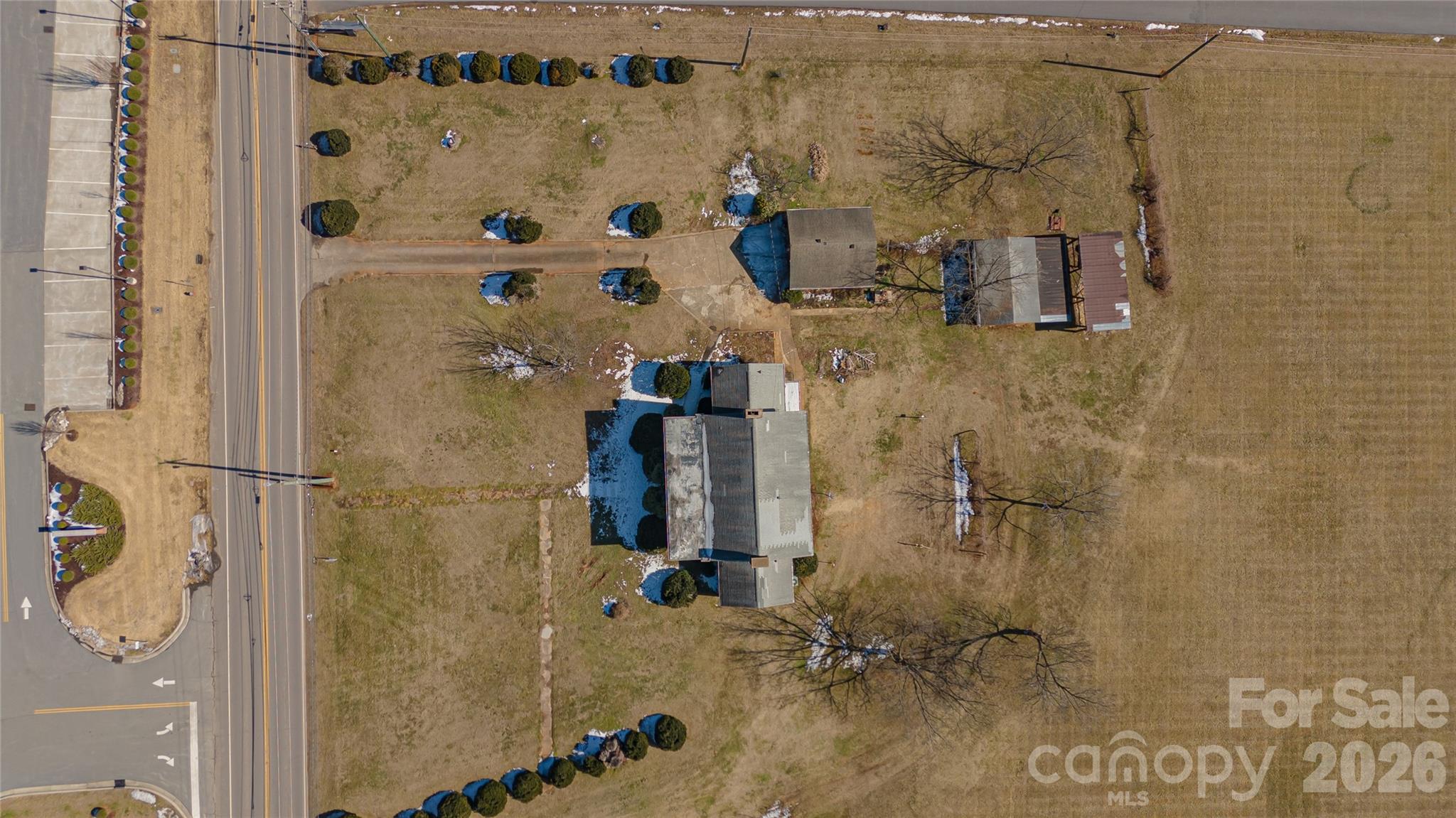 615 Carbon City Road — Morganton