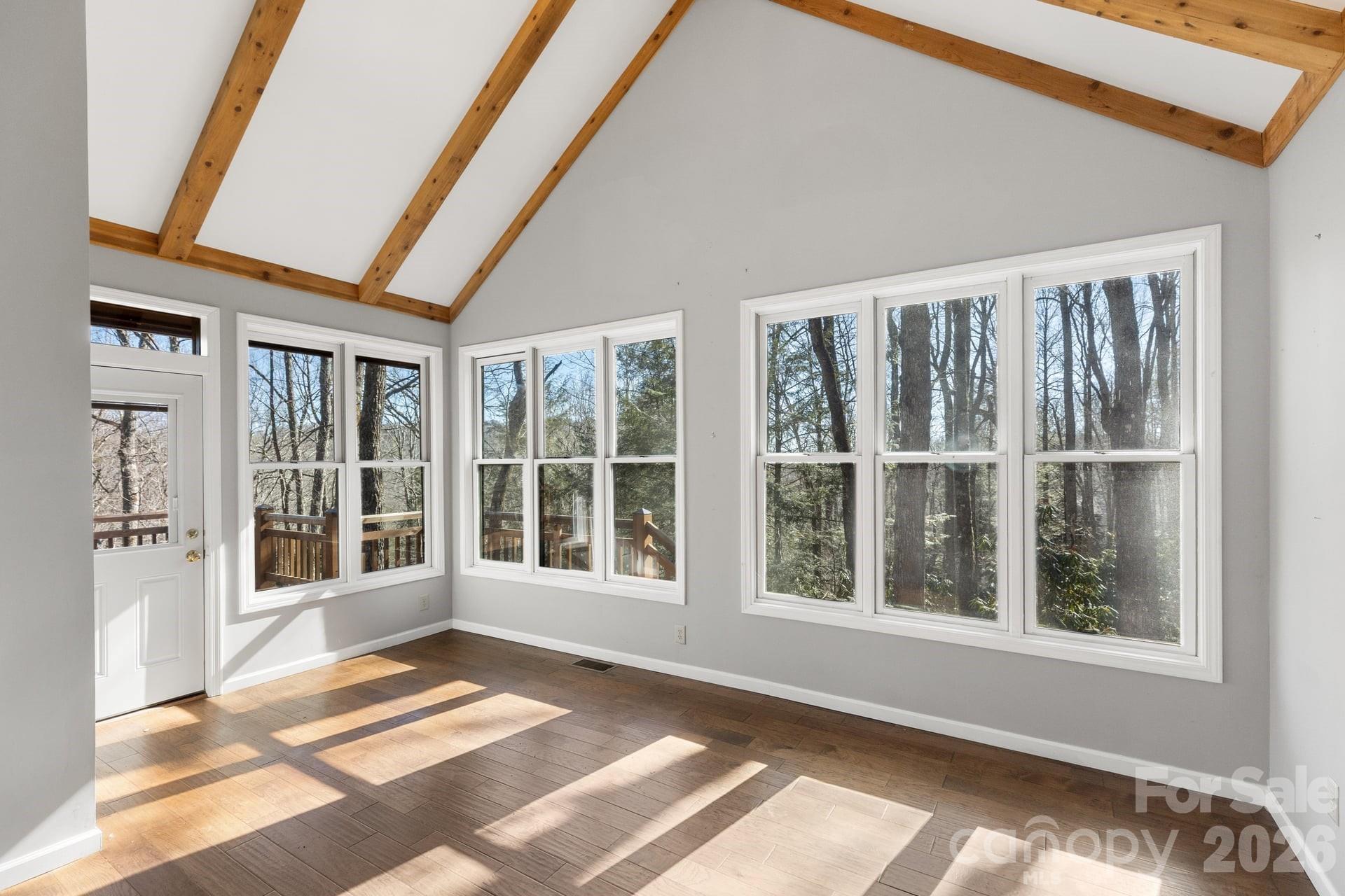 451 Crescent Trail — Highlands