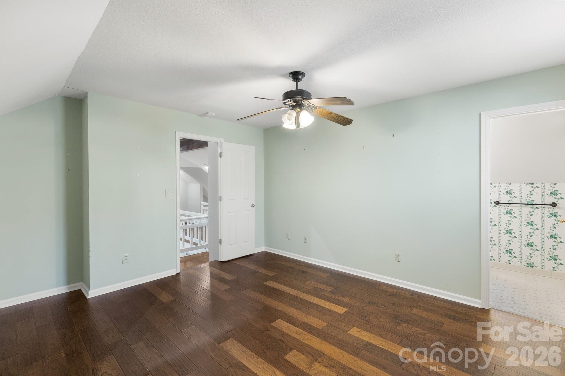 451 Crescent Trail — Highlands