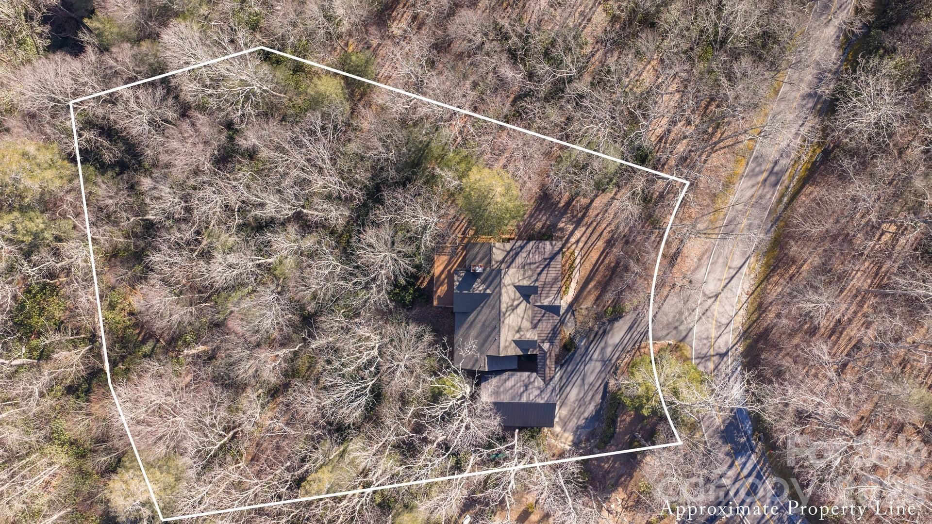 451 Crescent Trail — Highlands