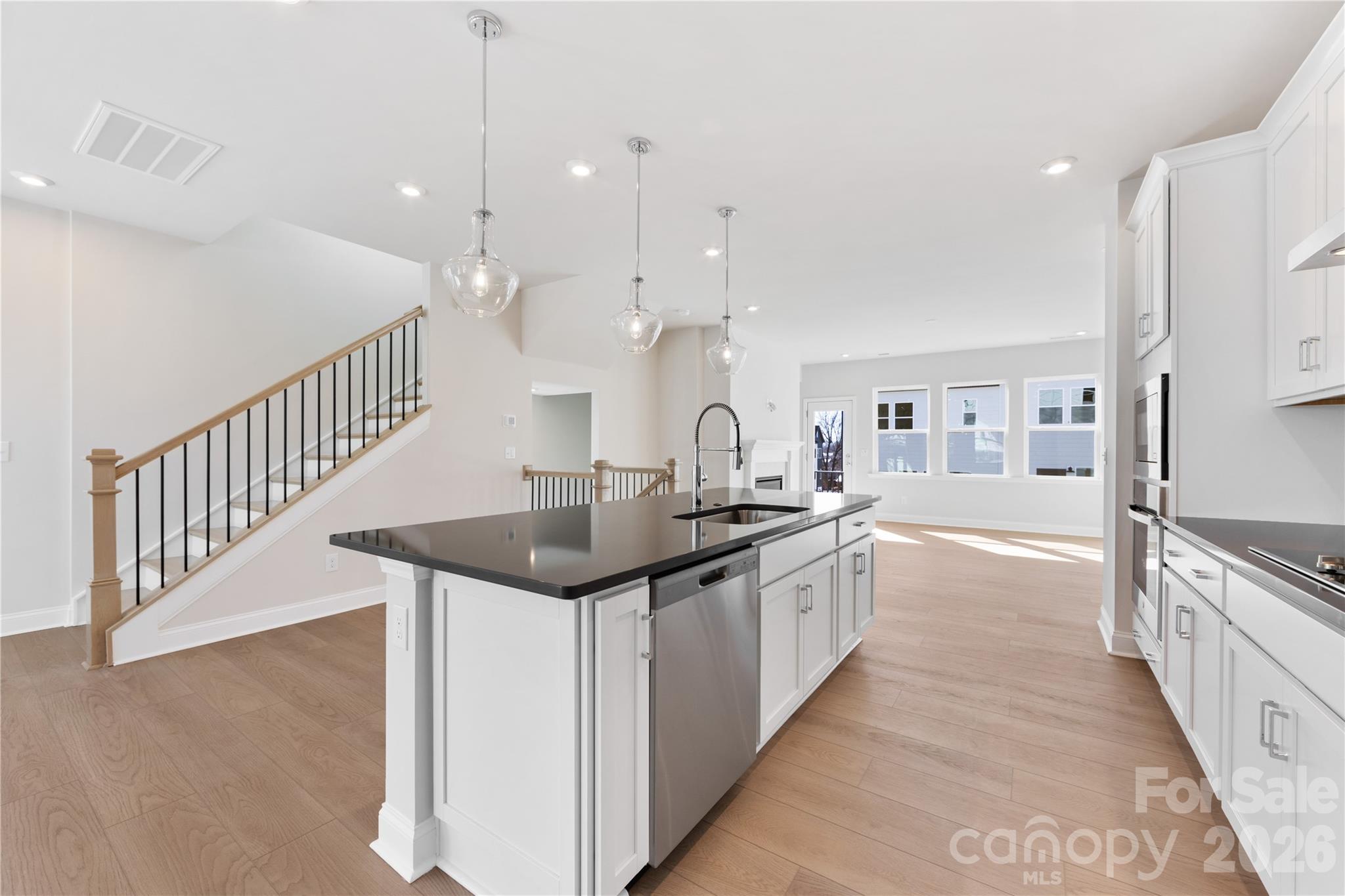 905 Archway Lane — Charlotte