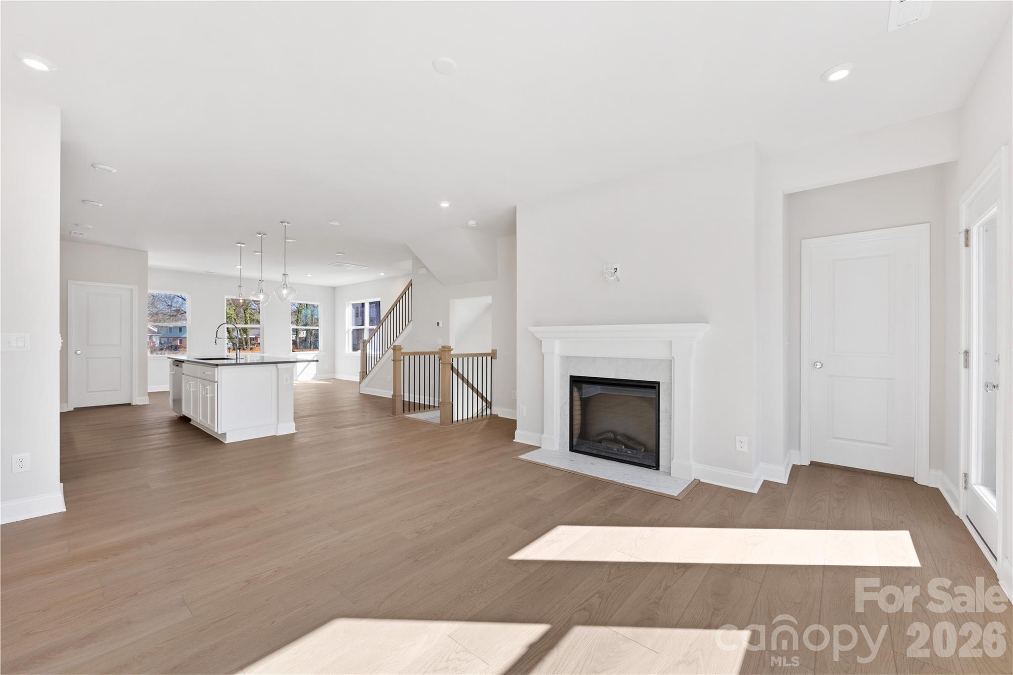 905 Archway Lane — Charlotte