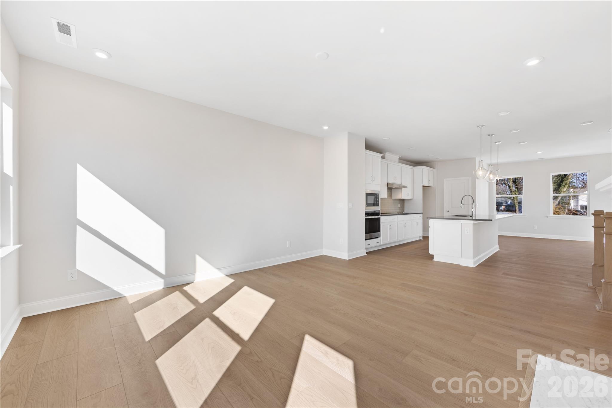 905 Archway Lane — Charlotte