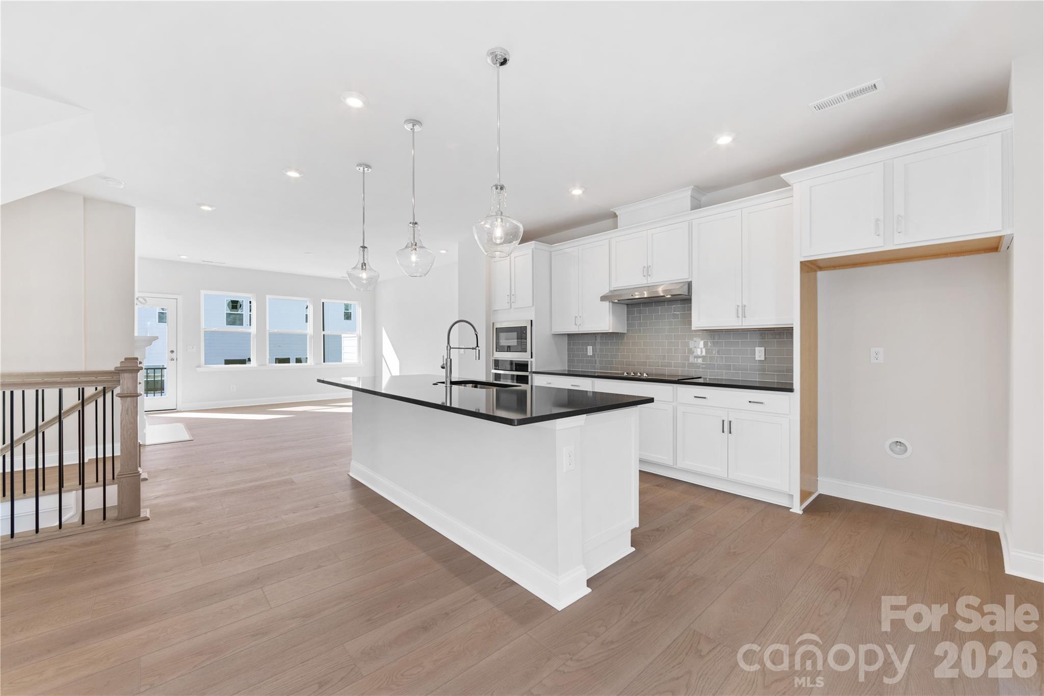 905 Archway Lane — Charlotte