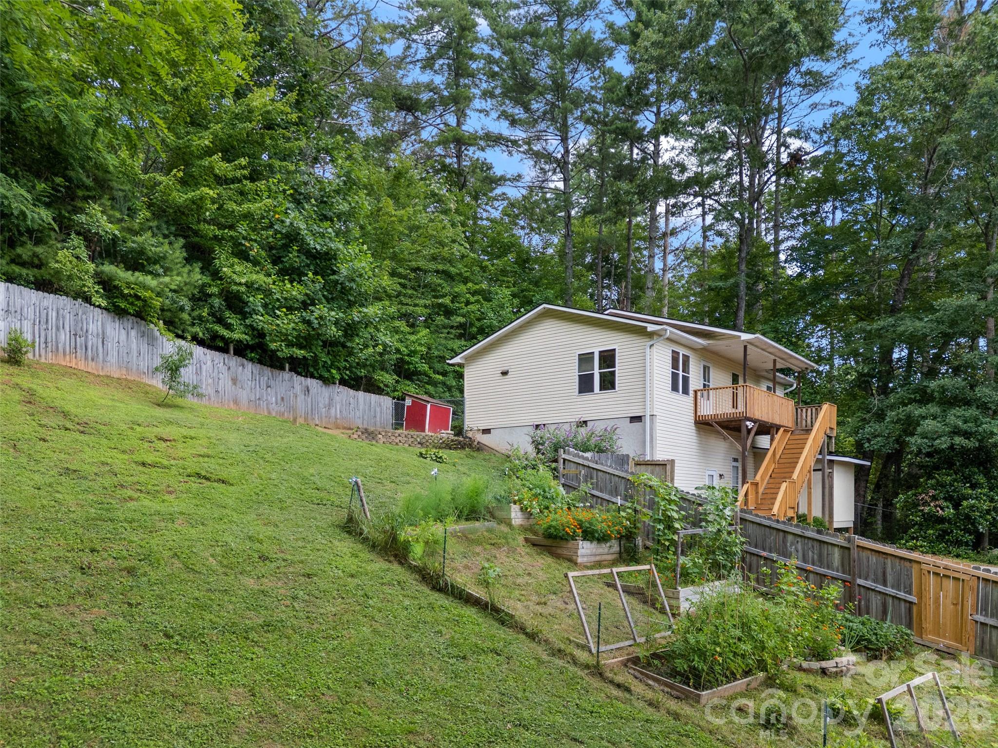 96 Habitat Way — Brevard