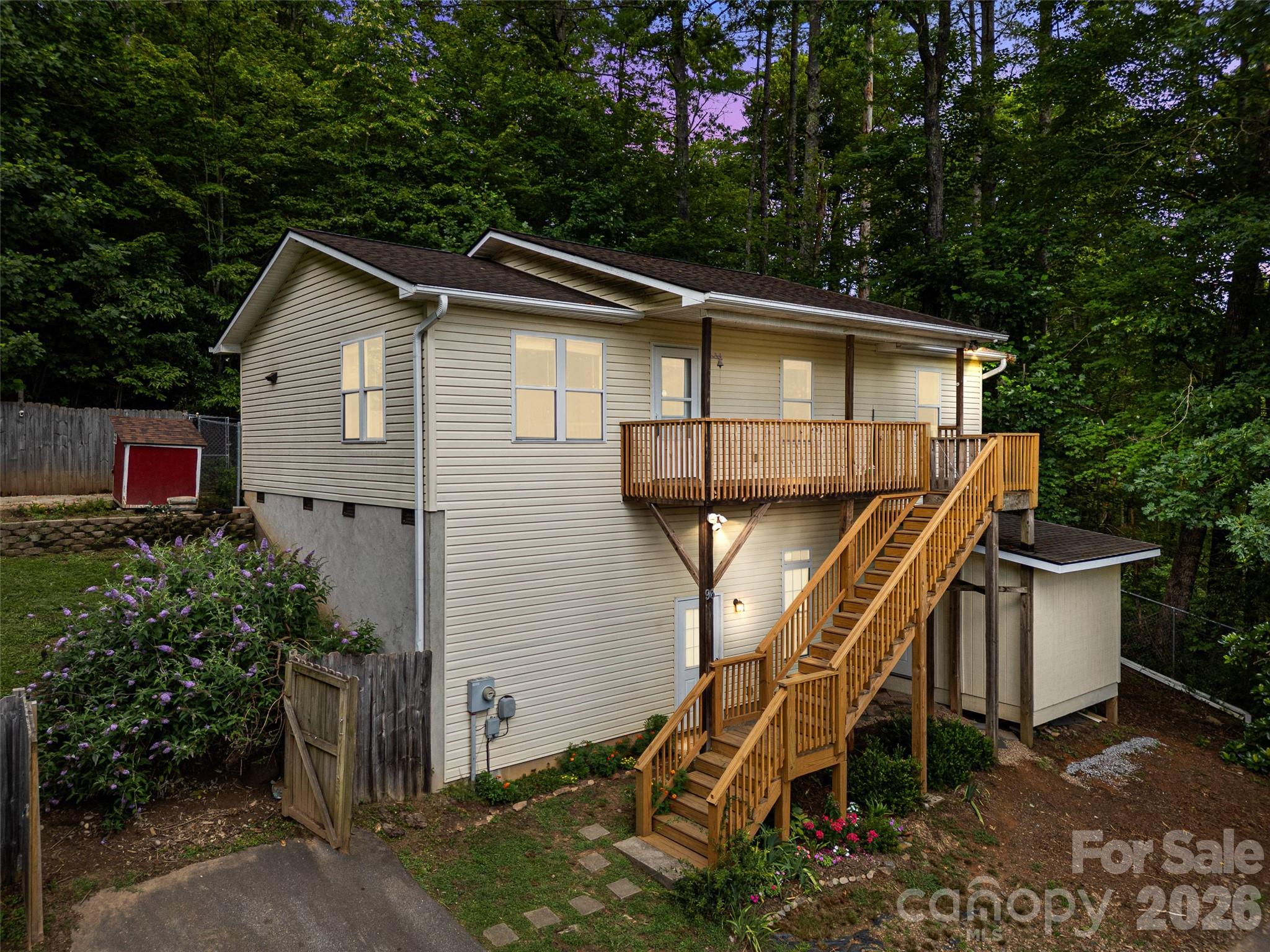 96 Habitat Way — Brevard
