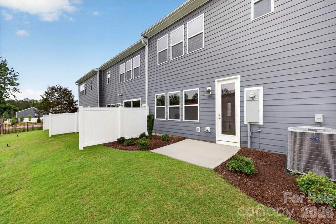 606 Webster Lane — Cramerton