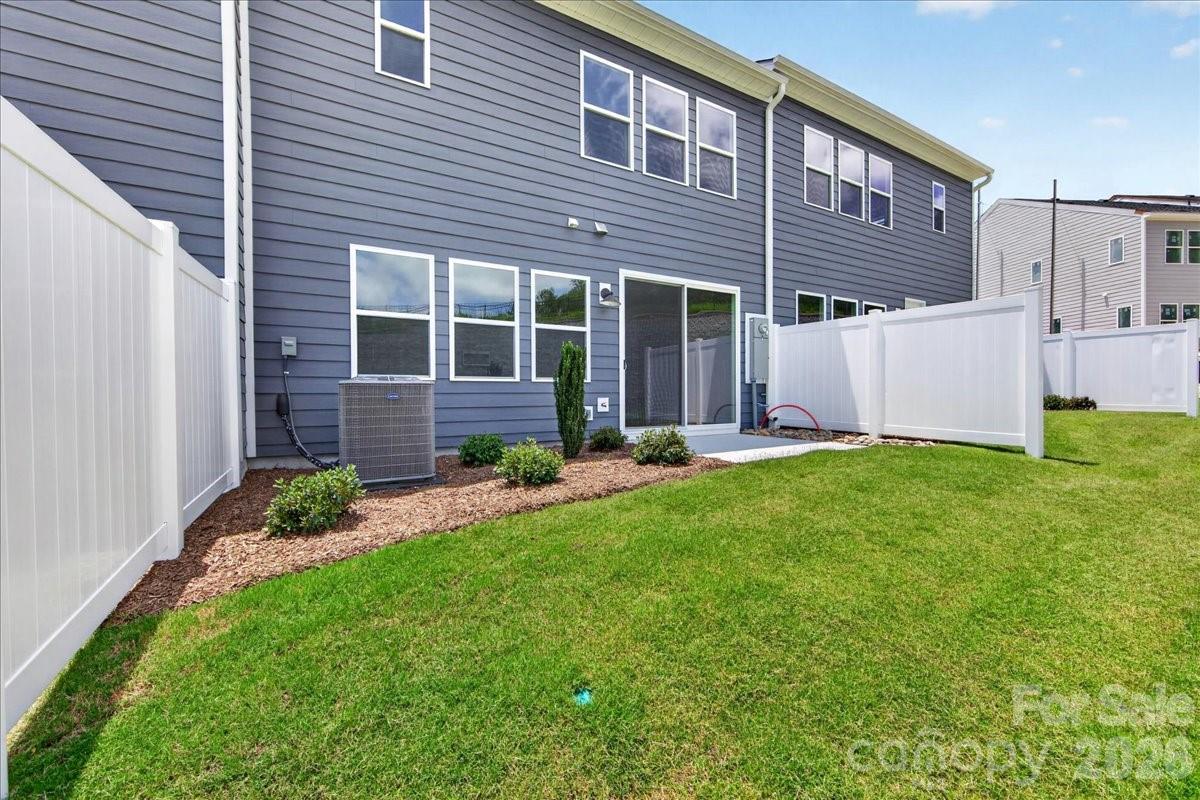 604 Webster Lane — Cramerton