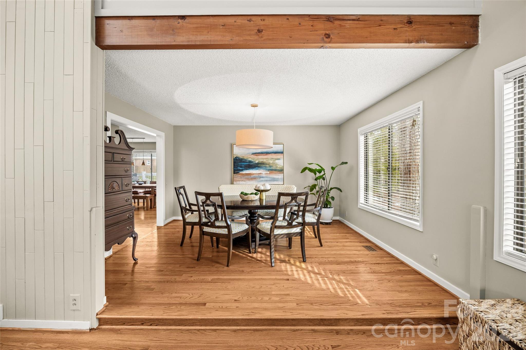 9562 Hunting Court — Matthews