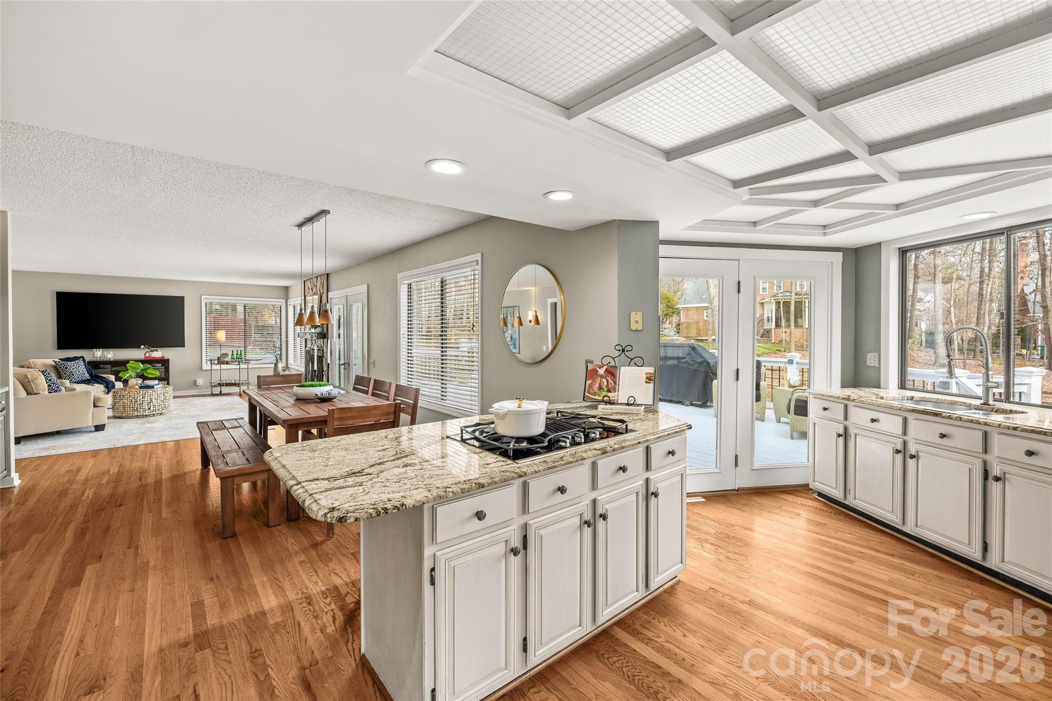 9562 Hunting Court — Matthews