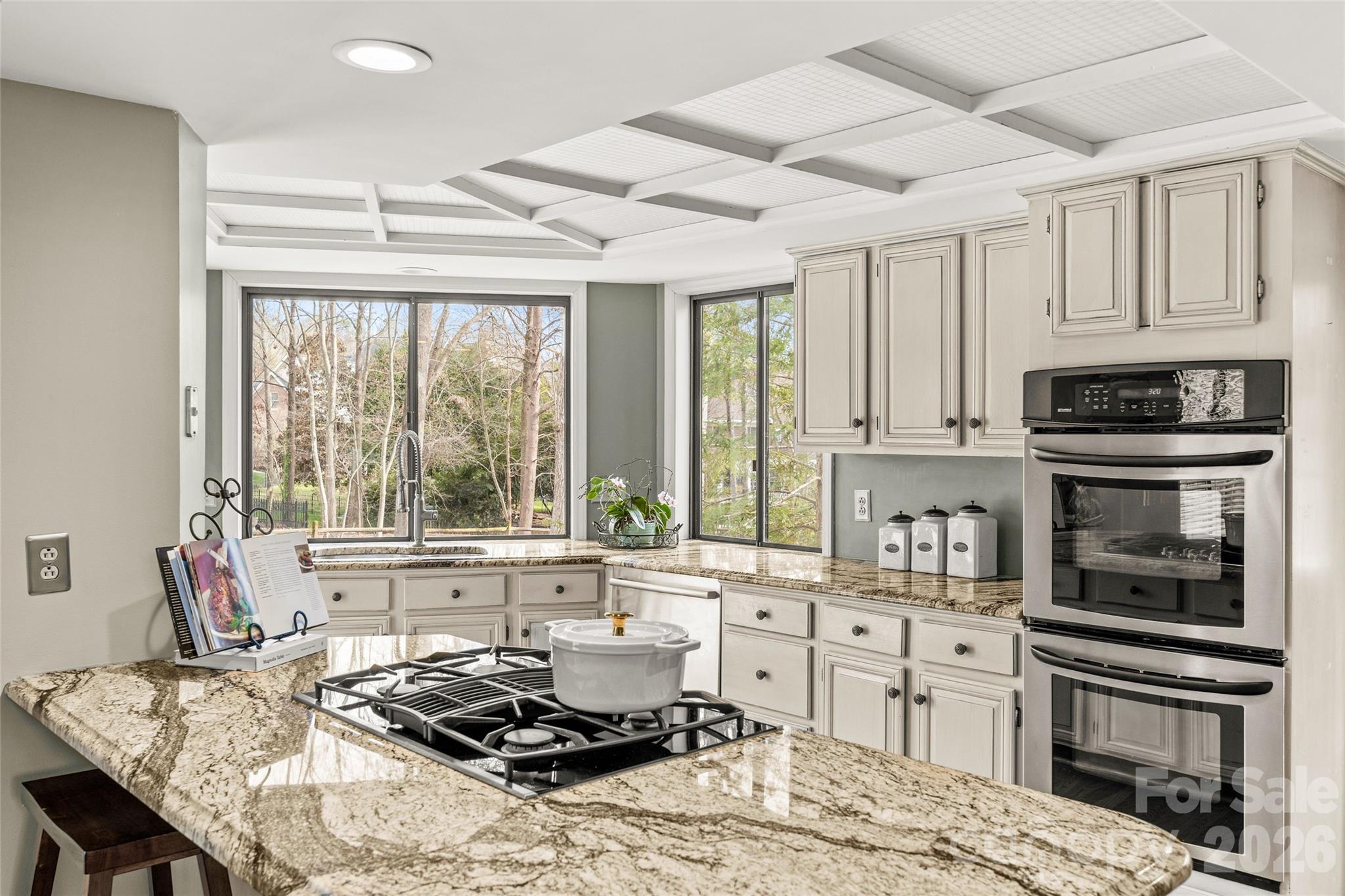 9562 Hunting Court — Matthews