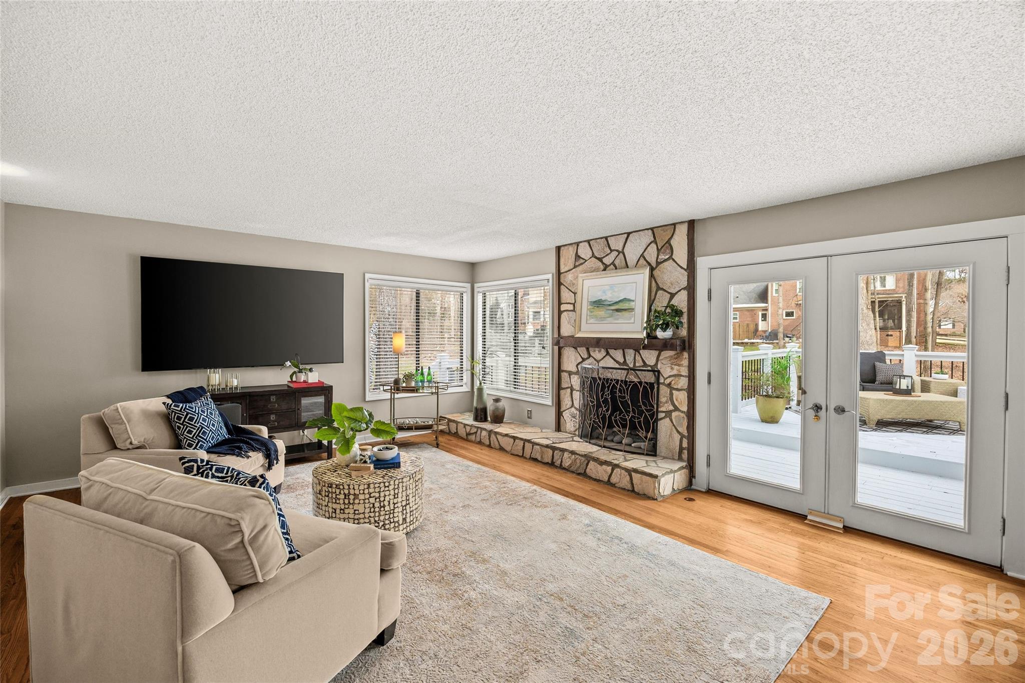 9562 Hunting Court — Matthews