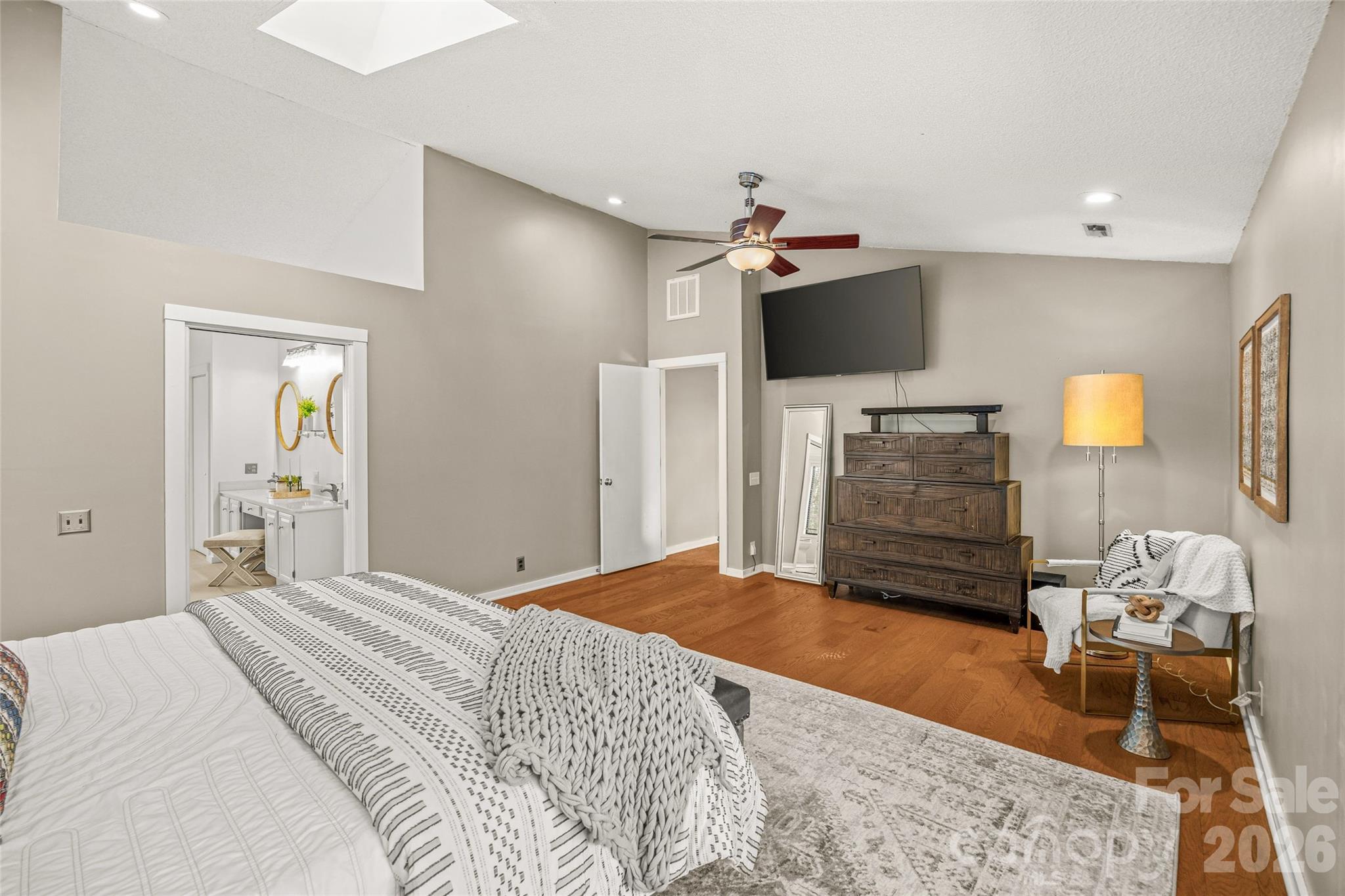 9562 Hunting Court — Matthews