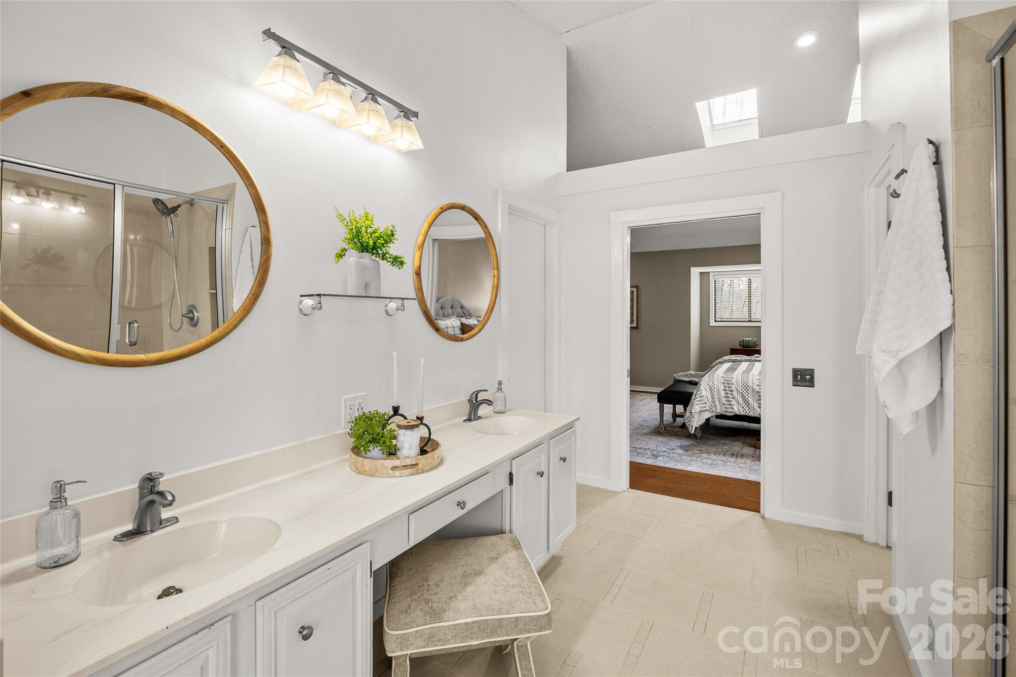 9562 Hunting Court — Matthews