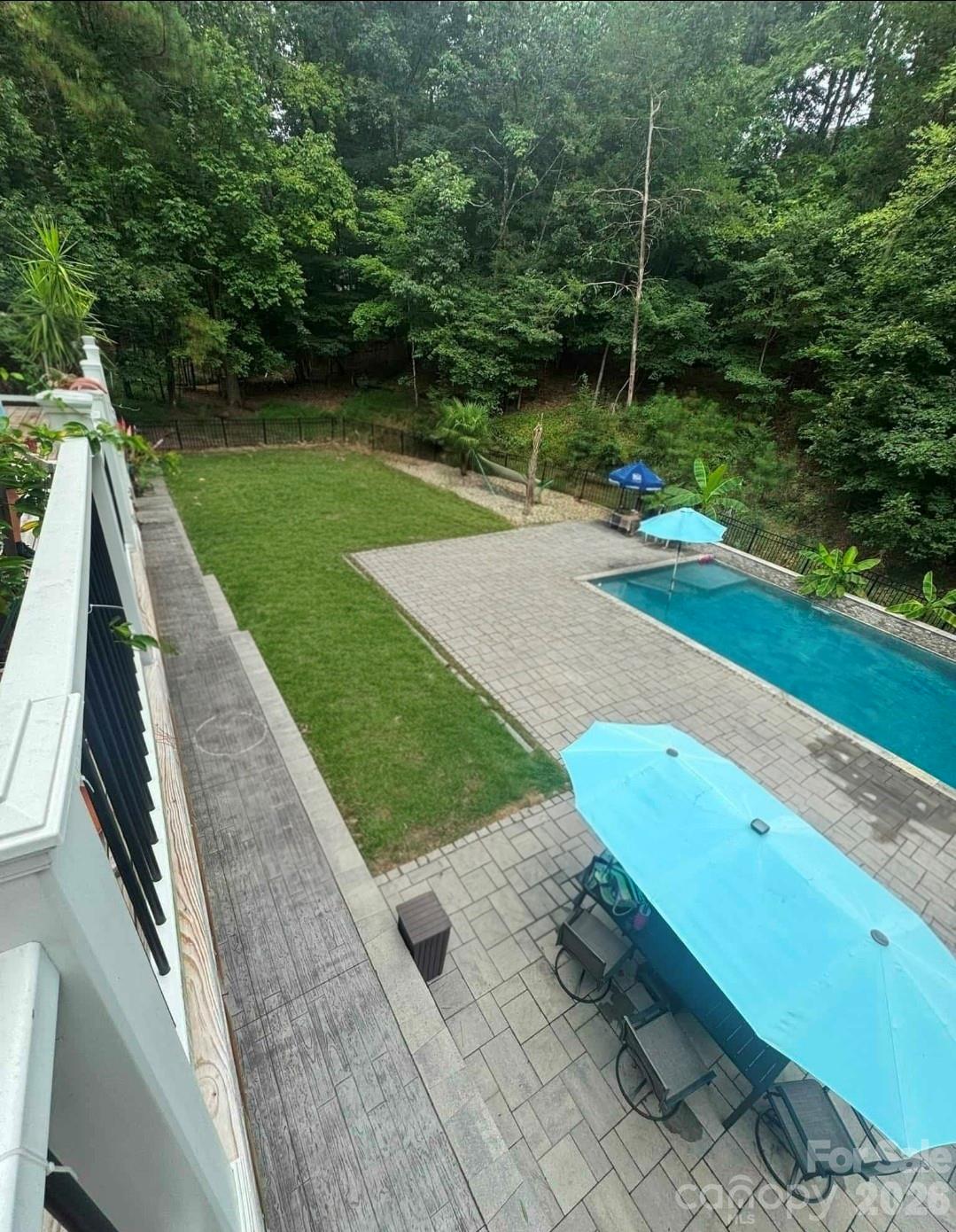 11112 Broken Brook Way — Tega Cay