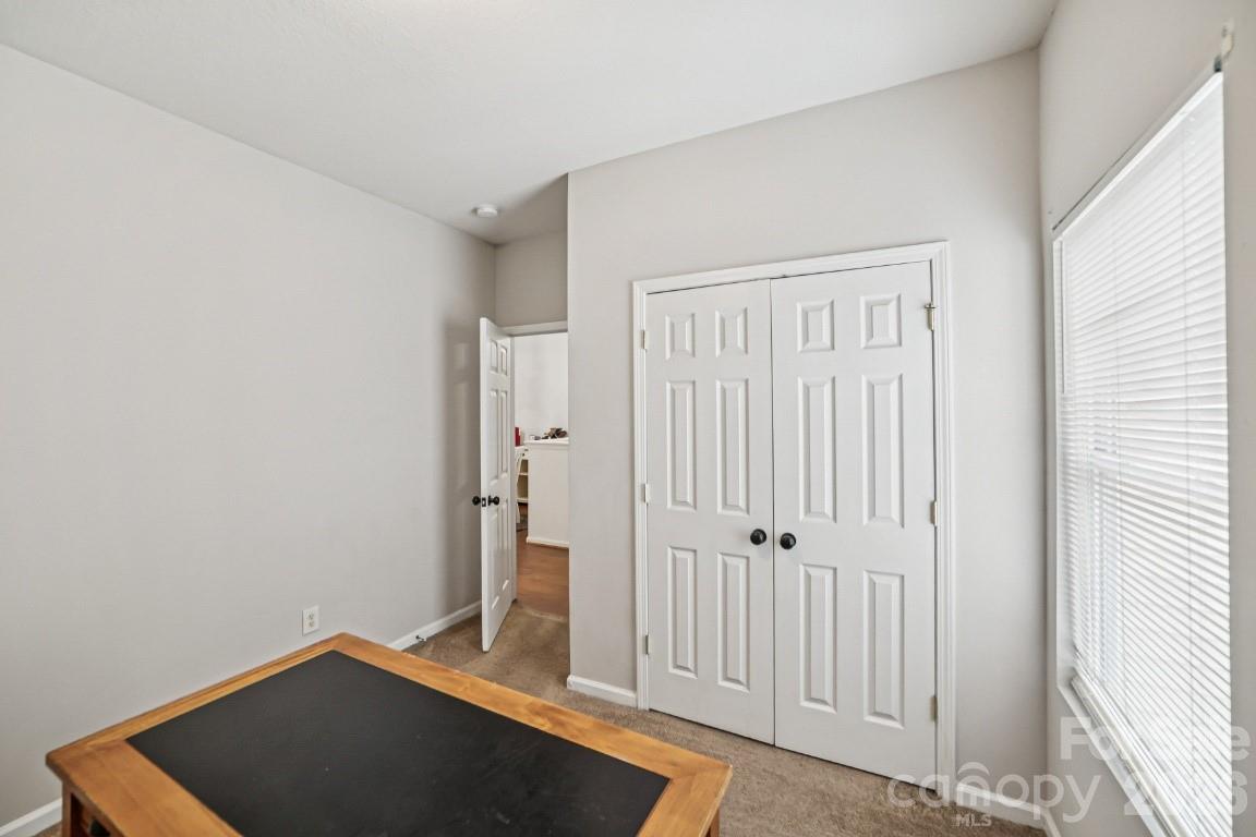 2731 Meadow Knoll Drive — Charlotte