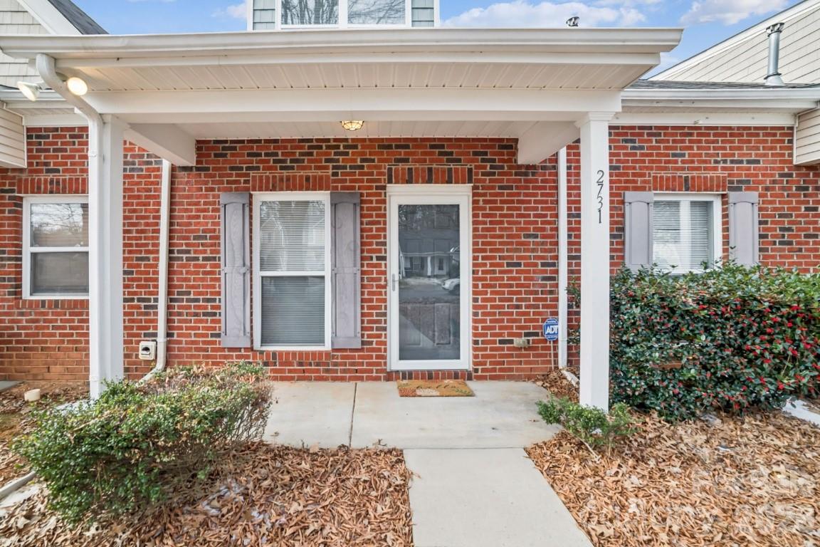 2731 Meadow Knoll Drive — Charlotte