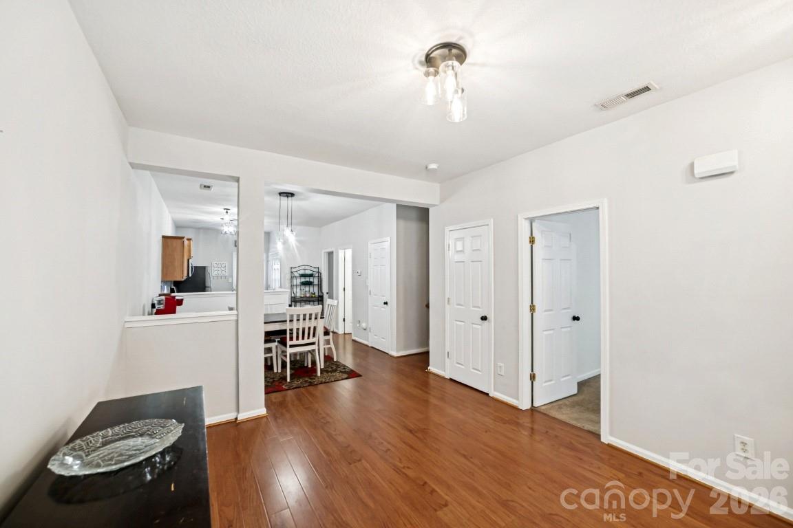 2731 Meadow Knoll Drive — Charlotte