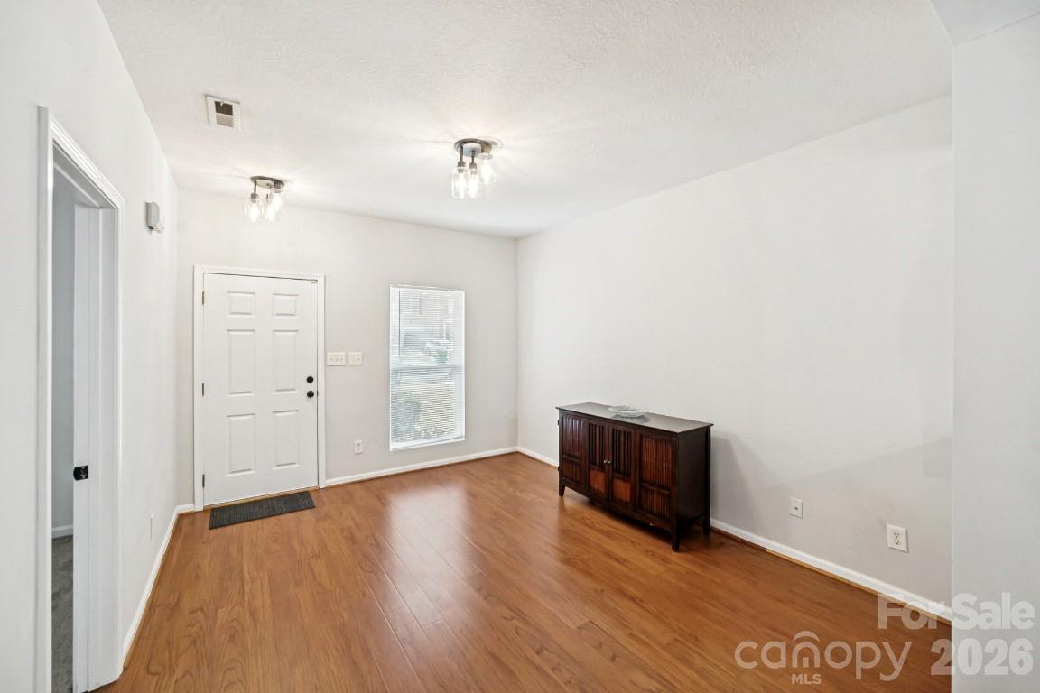 2731 Meadow Knoll Drive — Charlotte