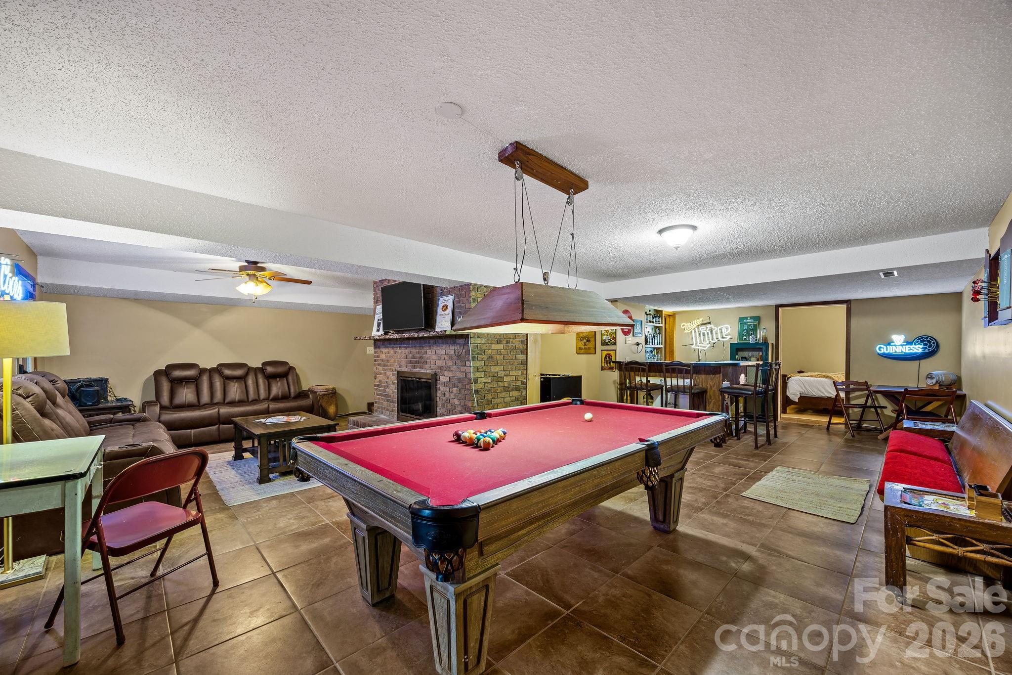 501 Woodfield Drive — Asheville