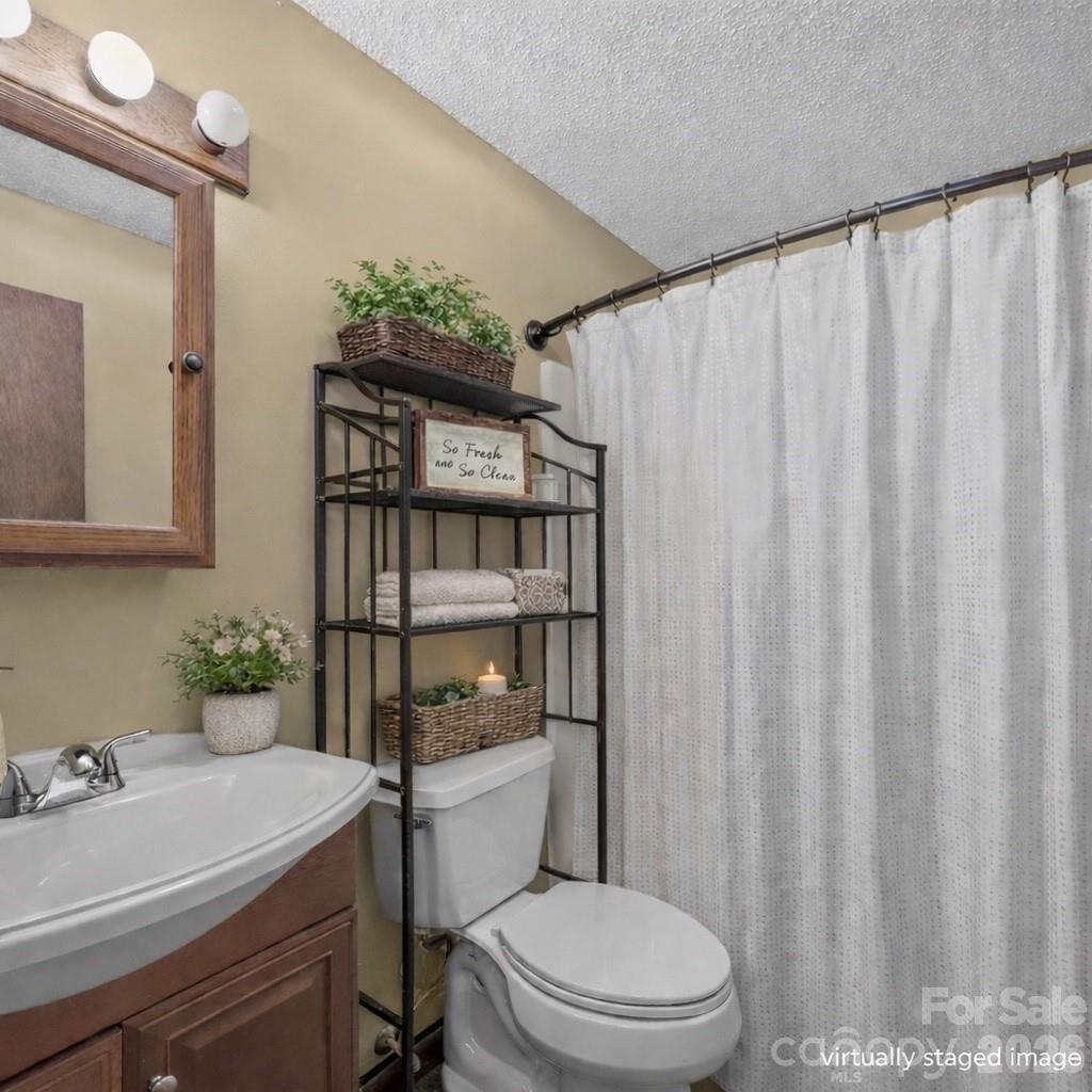 501 Woodfield Drive — Asheville