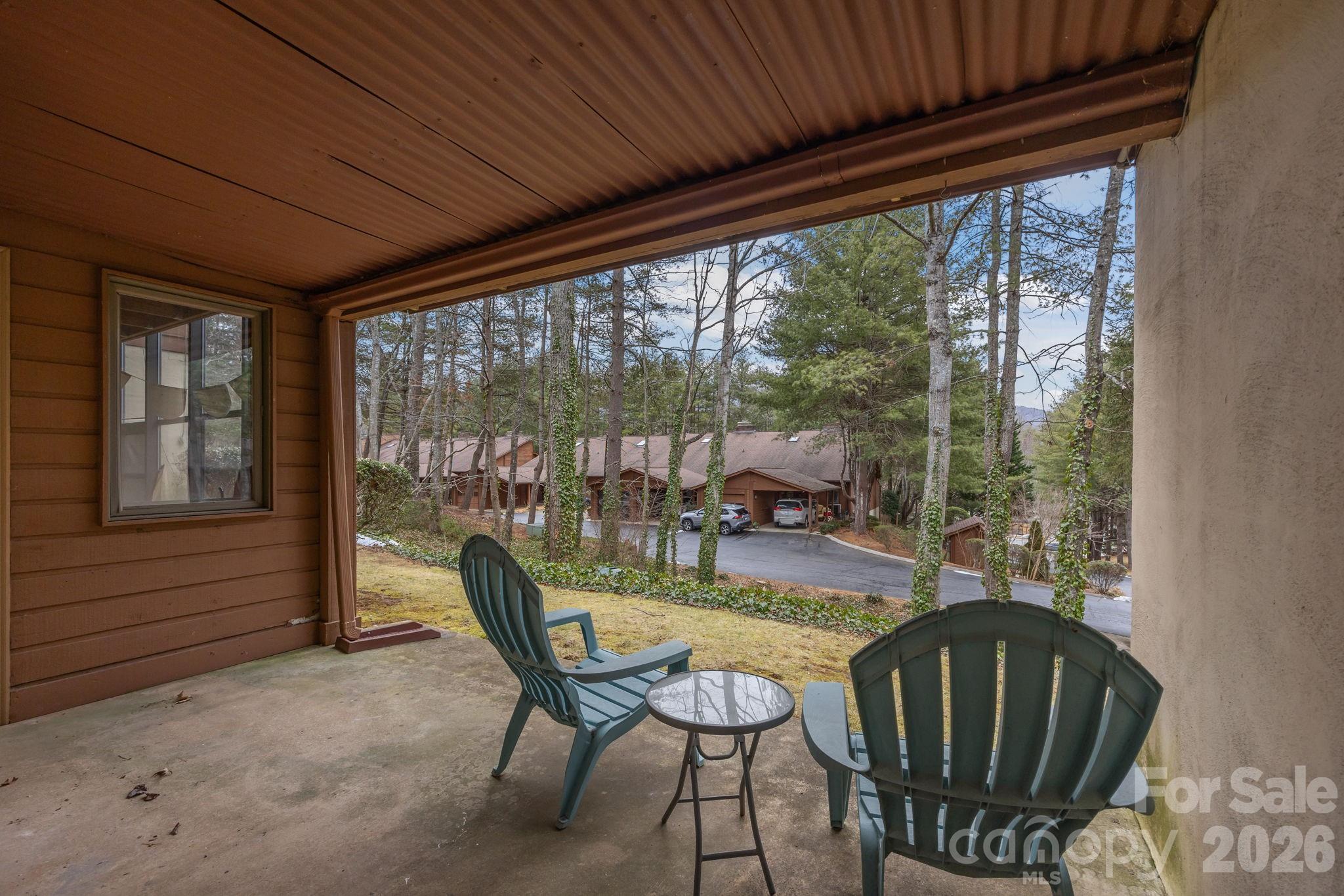 501 Woodfield Drive — Asheville