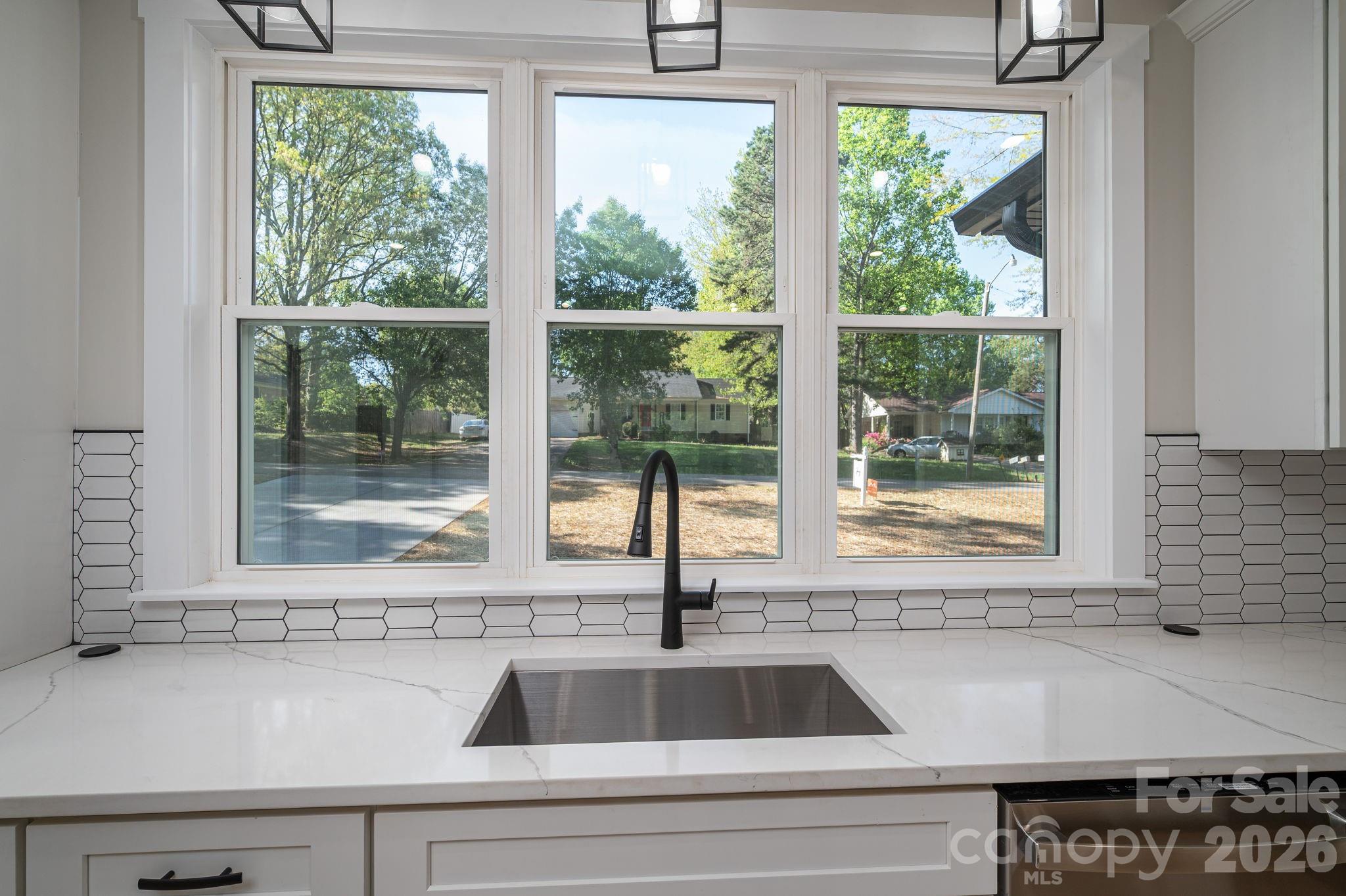 110 Johnson Lane — Cherryville