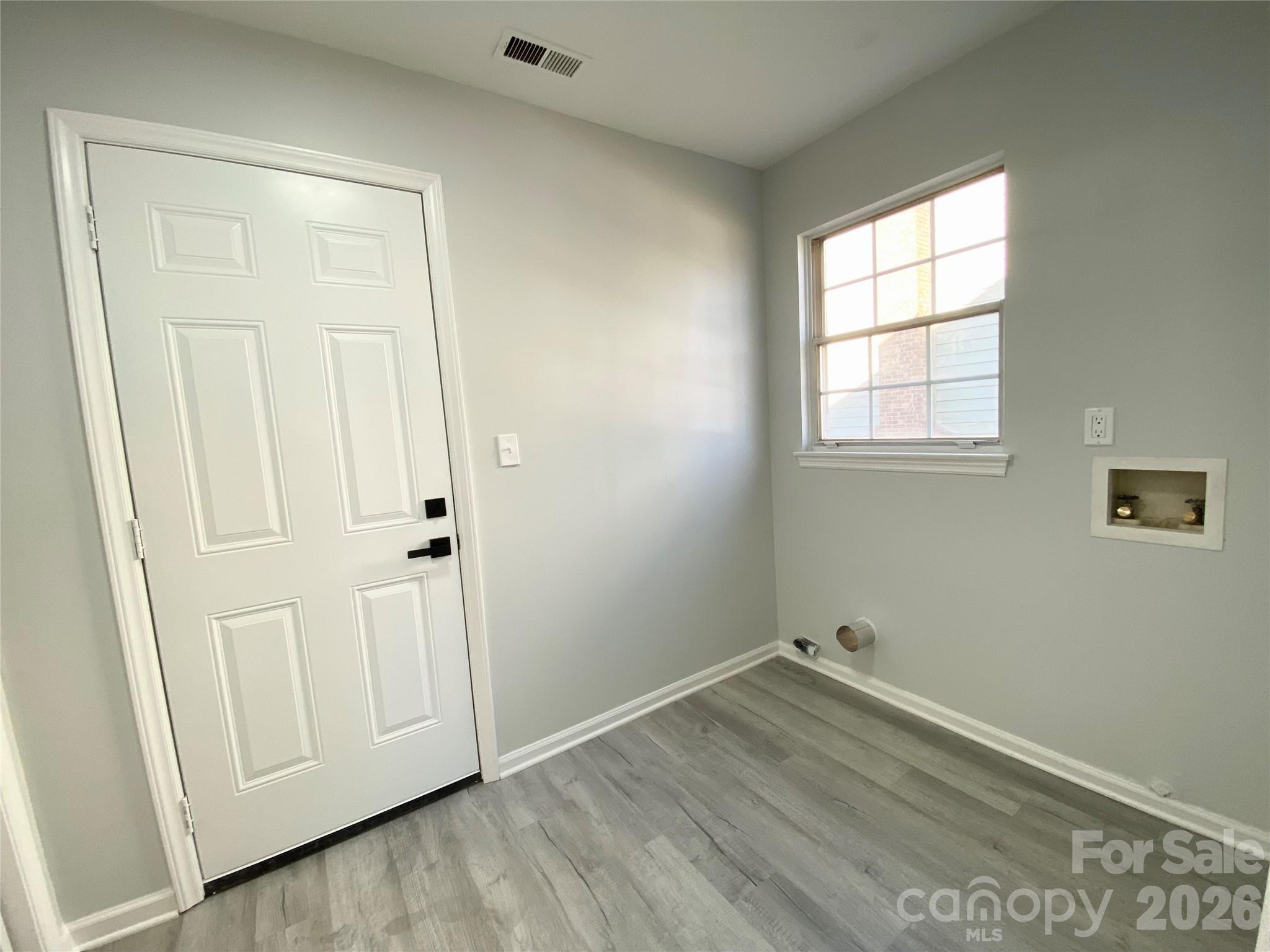 9428 White Cedar Court — Charlotte