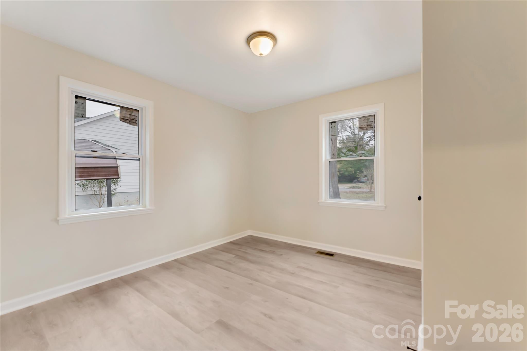 109 N Belvedere Avenue — Gastonia