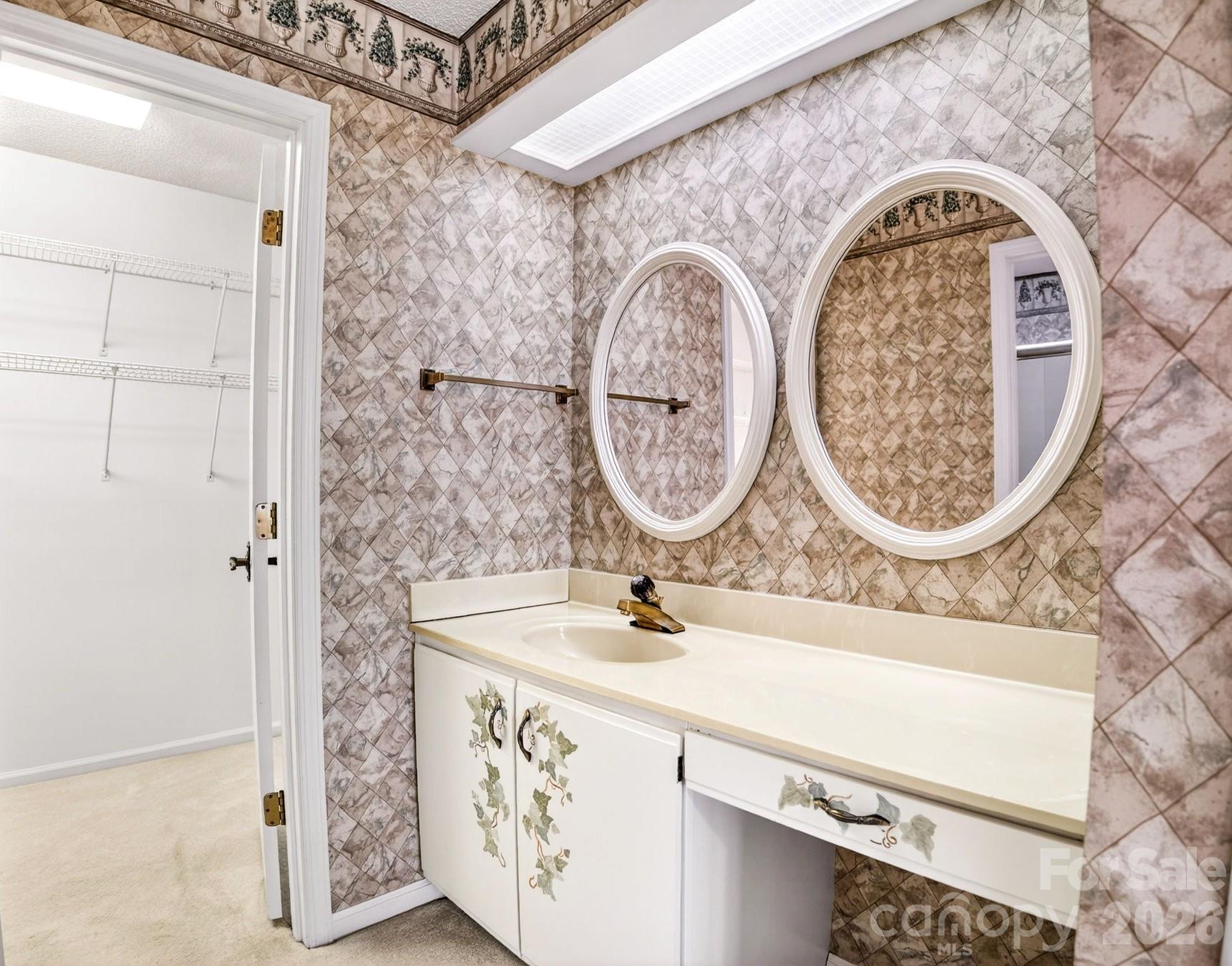 703 Independence Trail — Morganton
