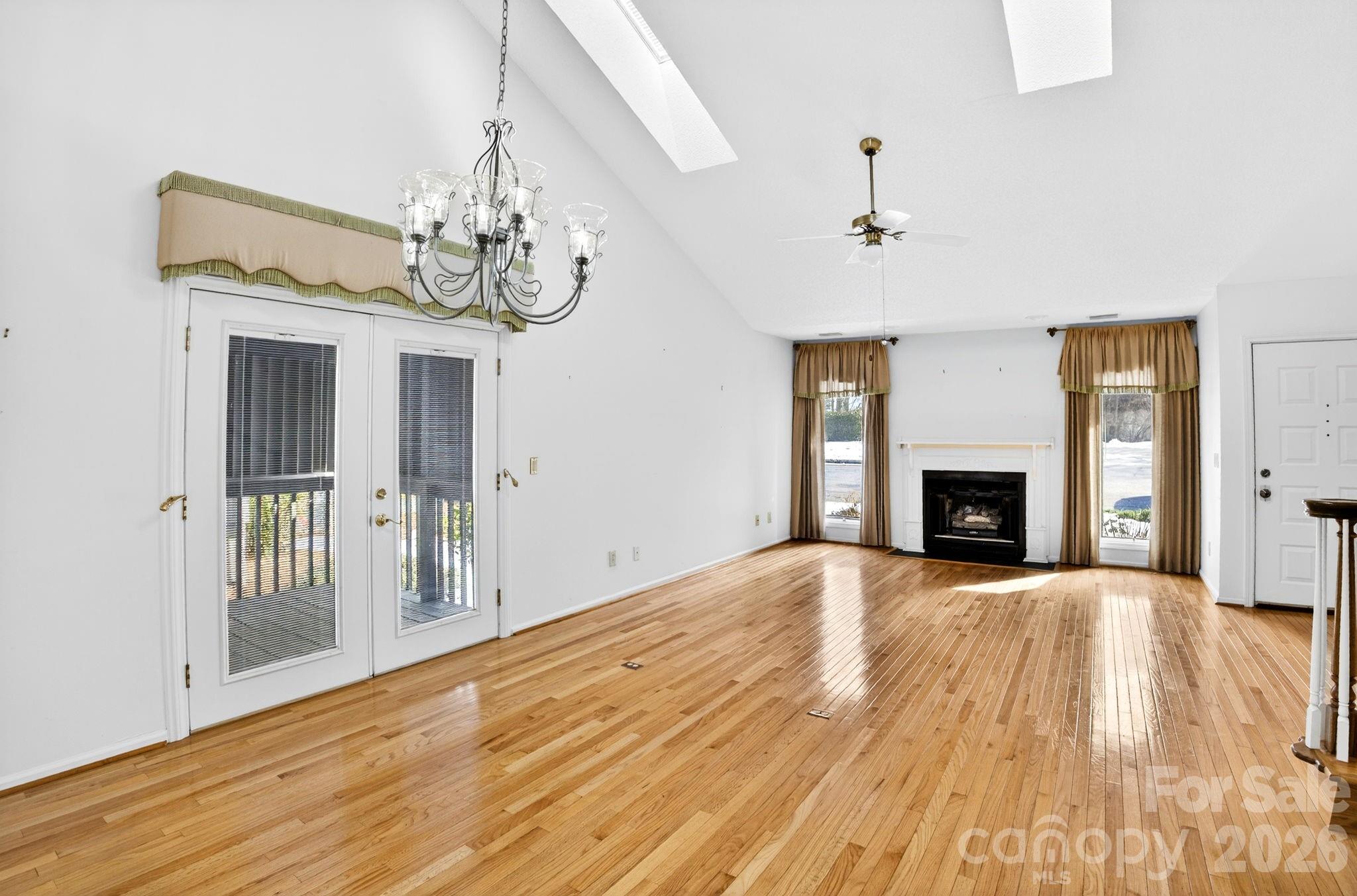 703 Independence Trail — Morganton
