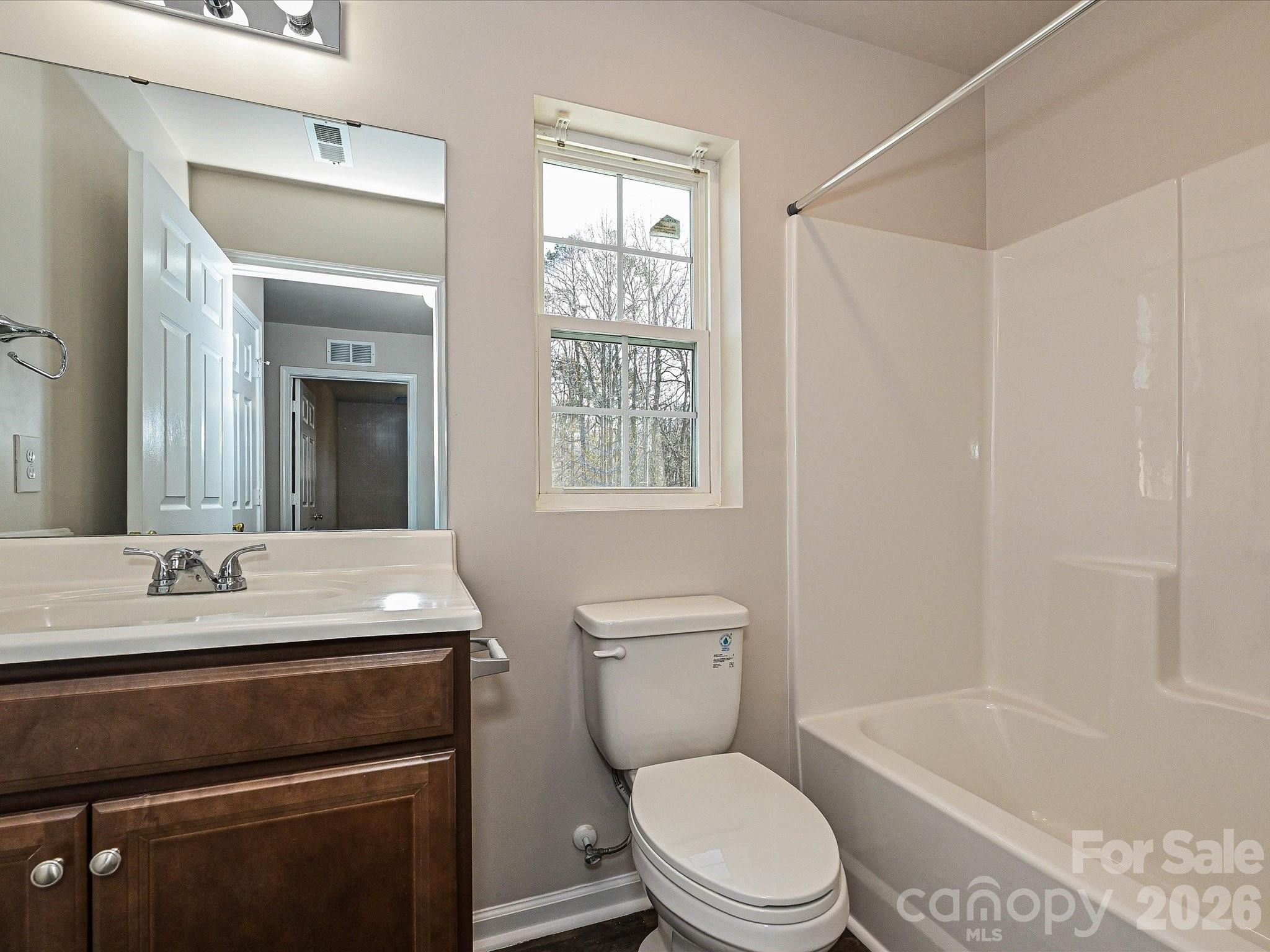362 E Mills Avenue — Mooresville