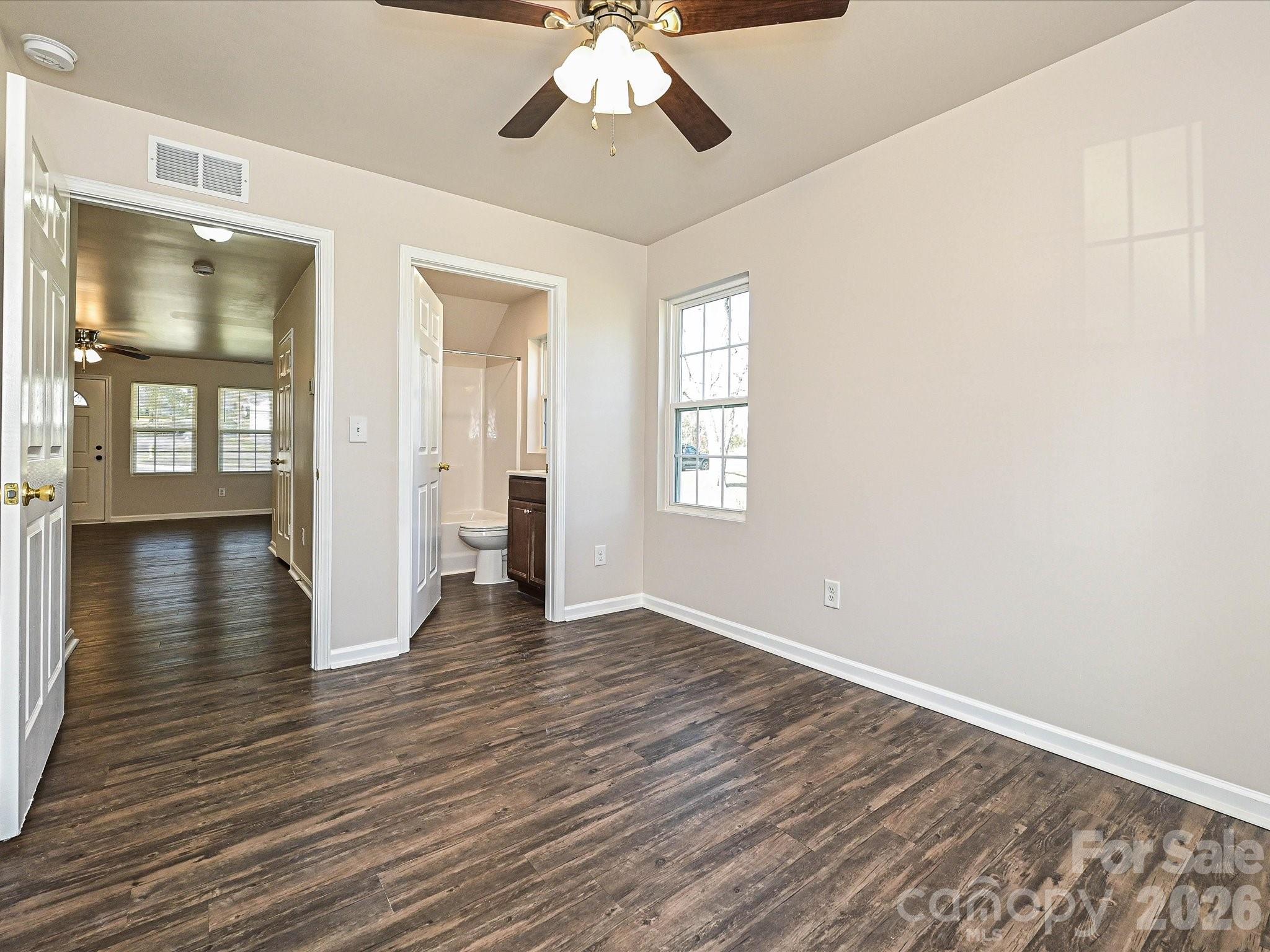 362 E Mills Avenue — Mooresville