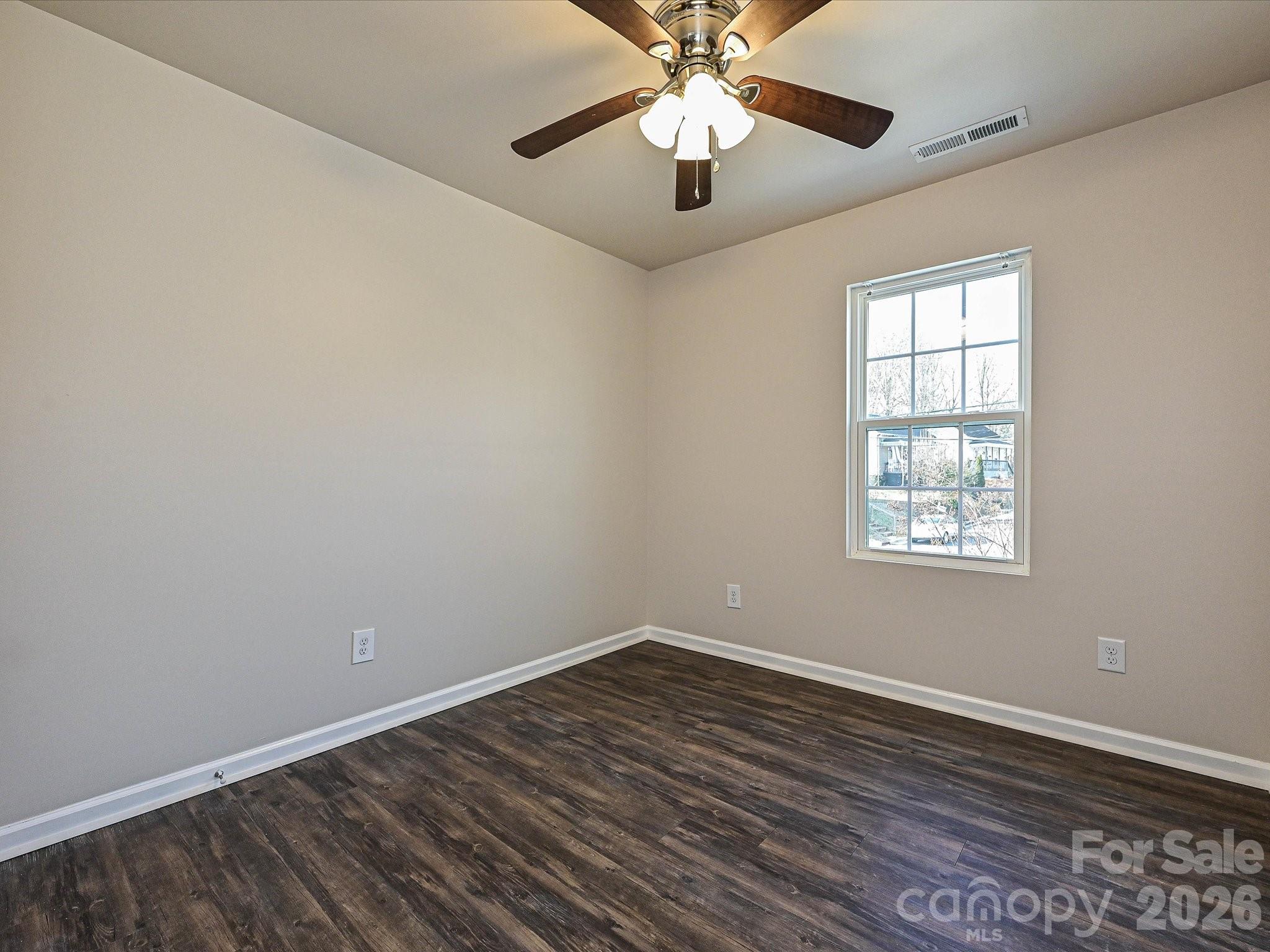 362 E Mills Avenue — Mooresville