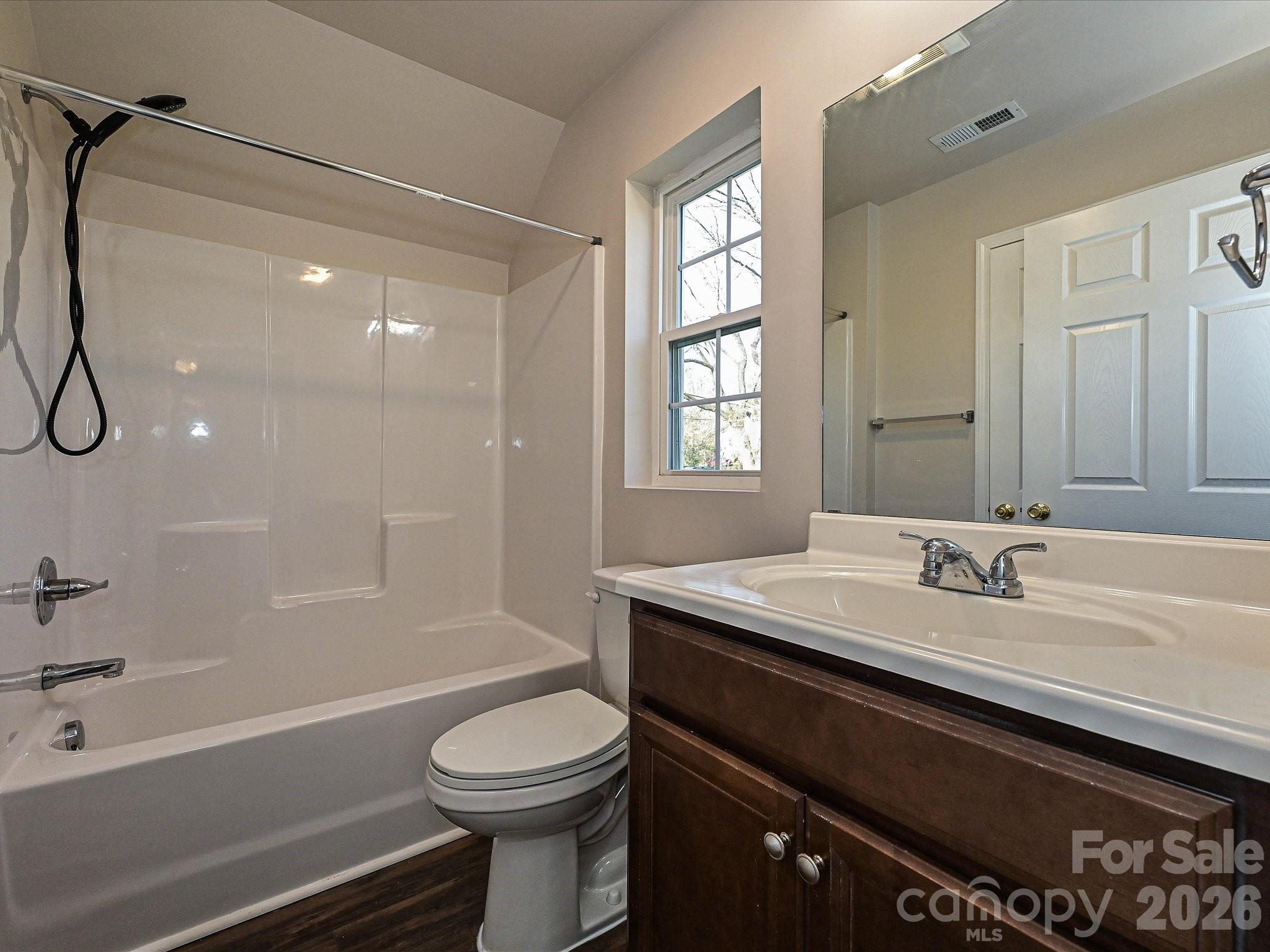 362 E Mills Avenue — Mooresville