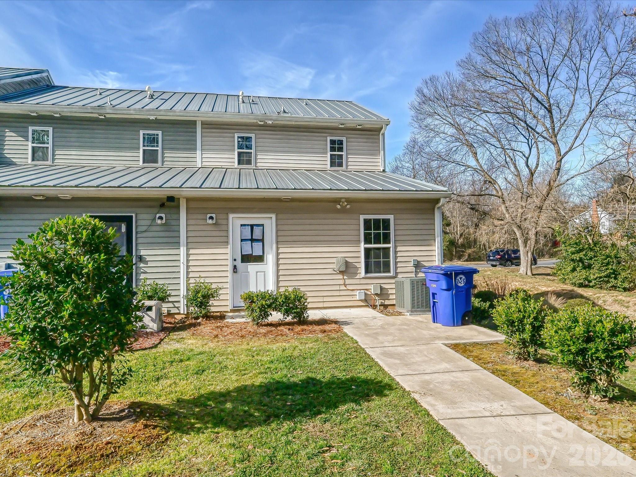362 E Mills Avenue — Mooresville