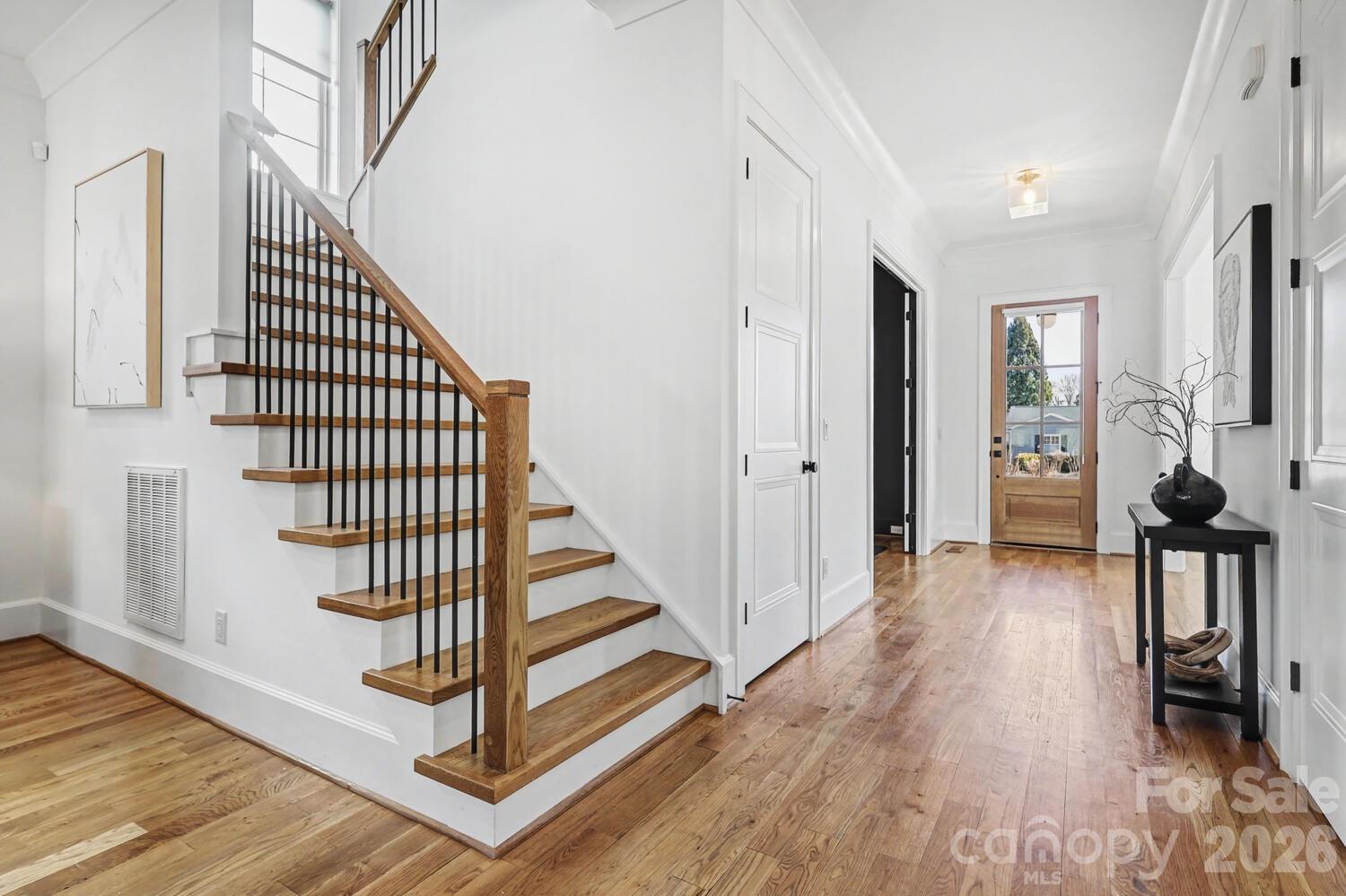 2852 Dorchester Place — Charlotte