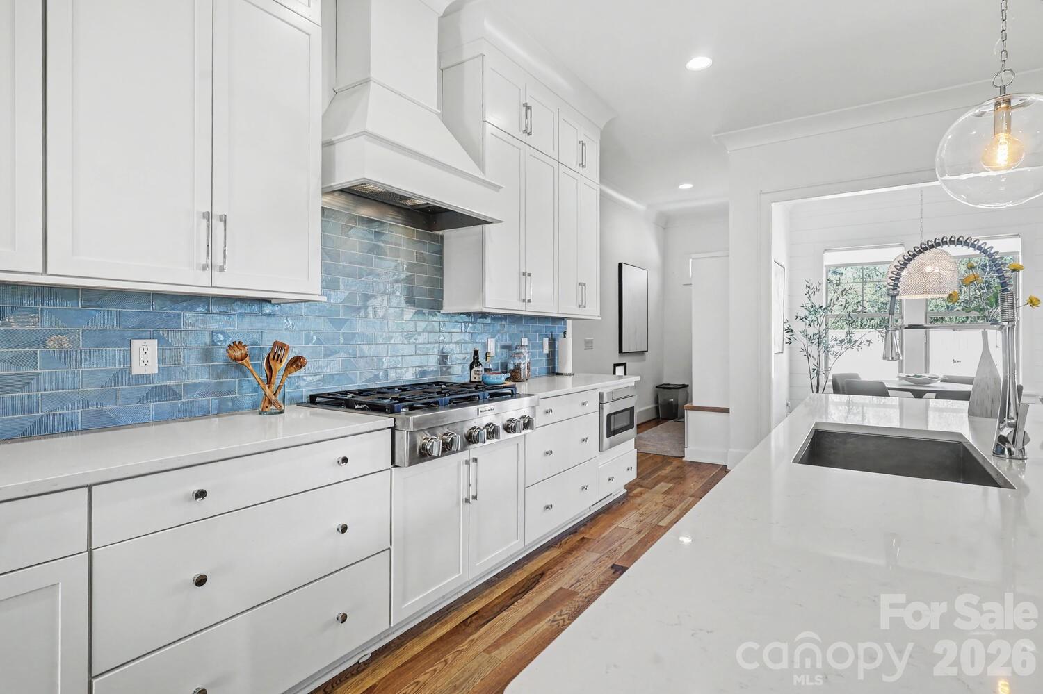 2852 Dorchester Place — Charlotte