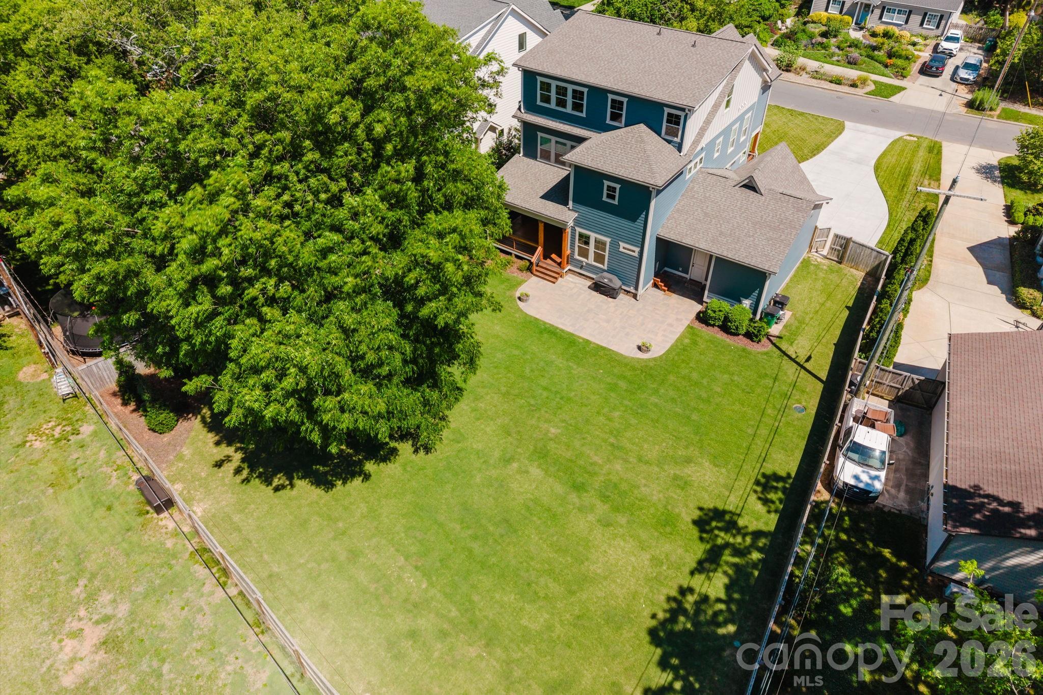 2852 Dorchester Place — Charlotte
