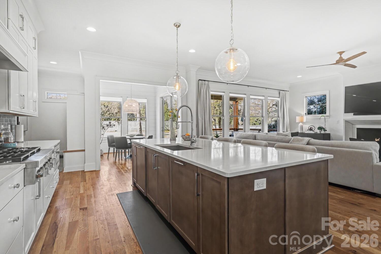 2852 Dorchester Place — Charlotte